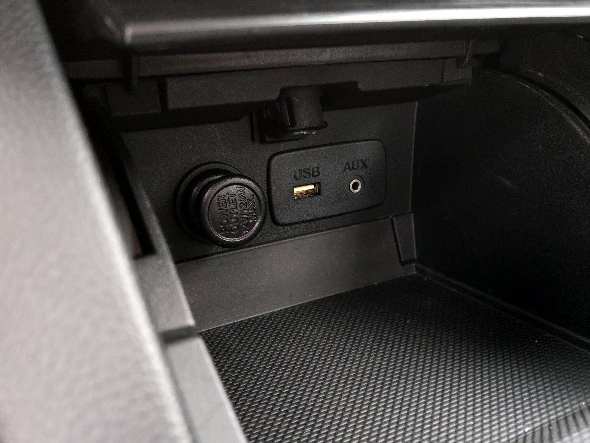 Thumbnail: 2015 Subaru Legacy - 18