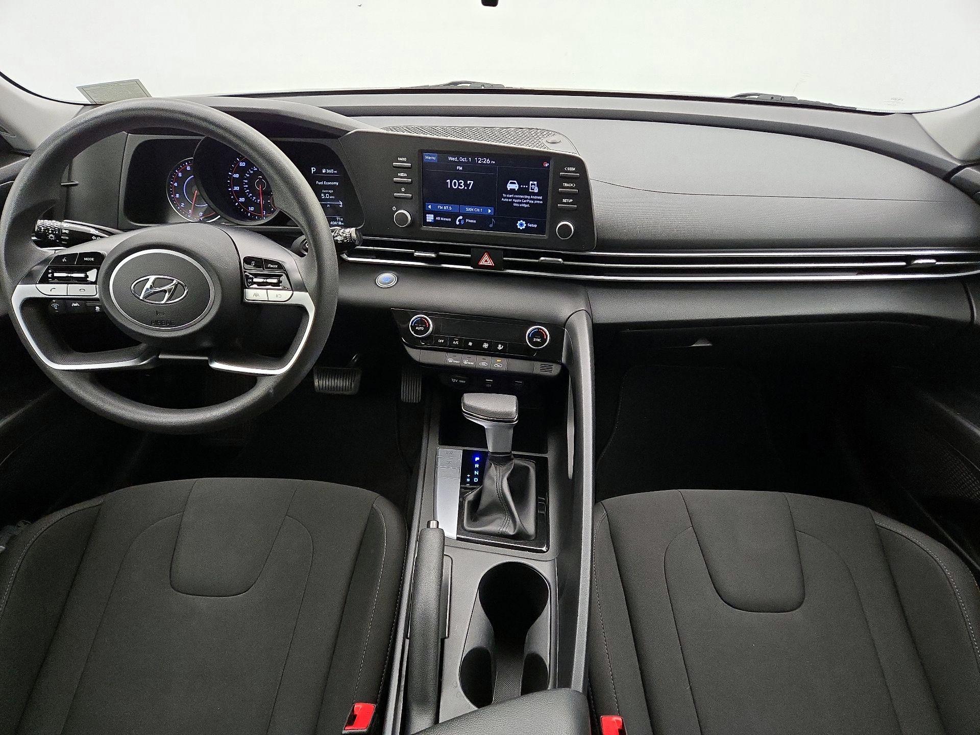 Thumbnail: 2022 Hyundai Elantra - 9