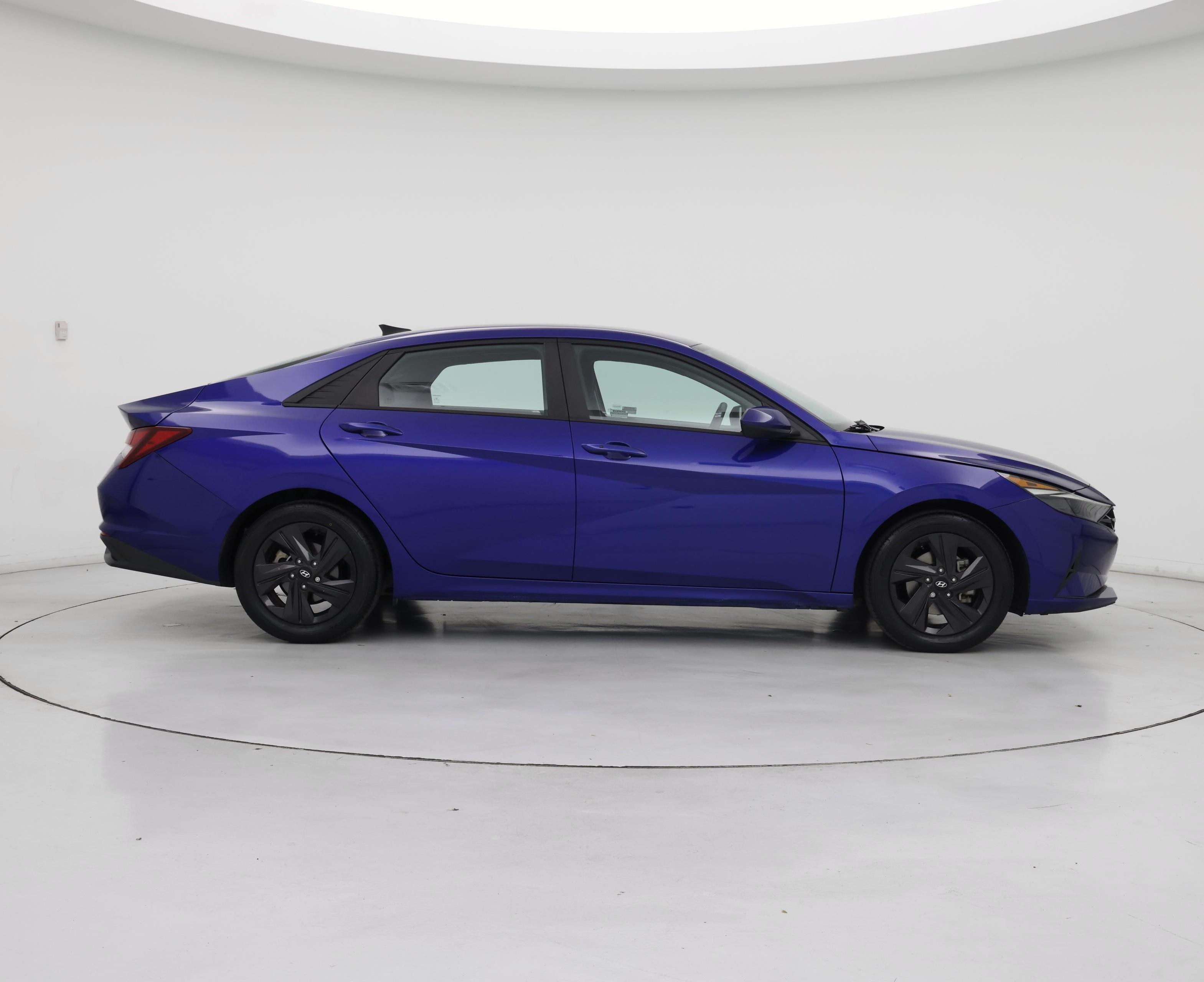 Thumbnail: 2022 Hyundai Elantra - 7