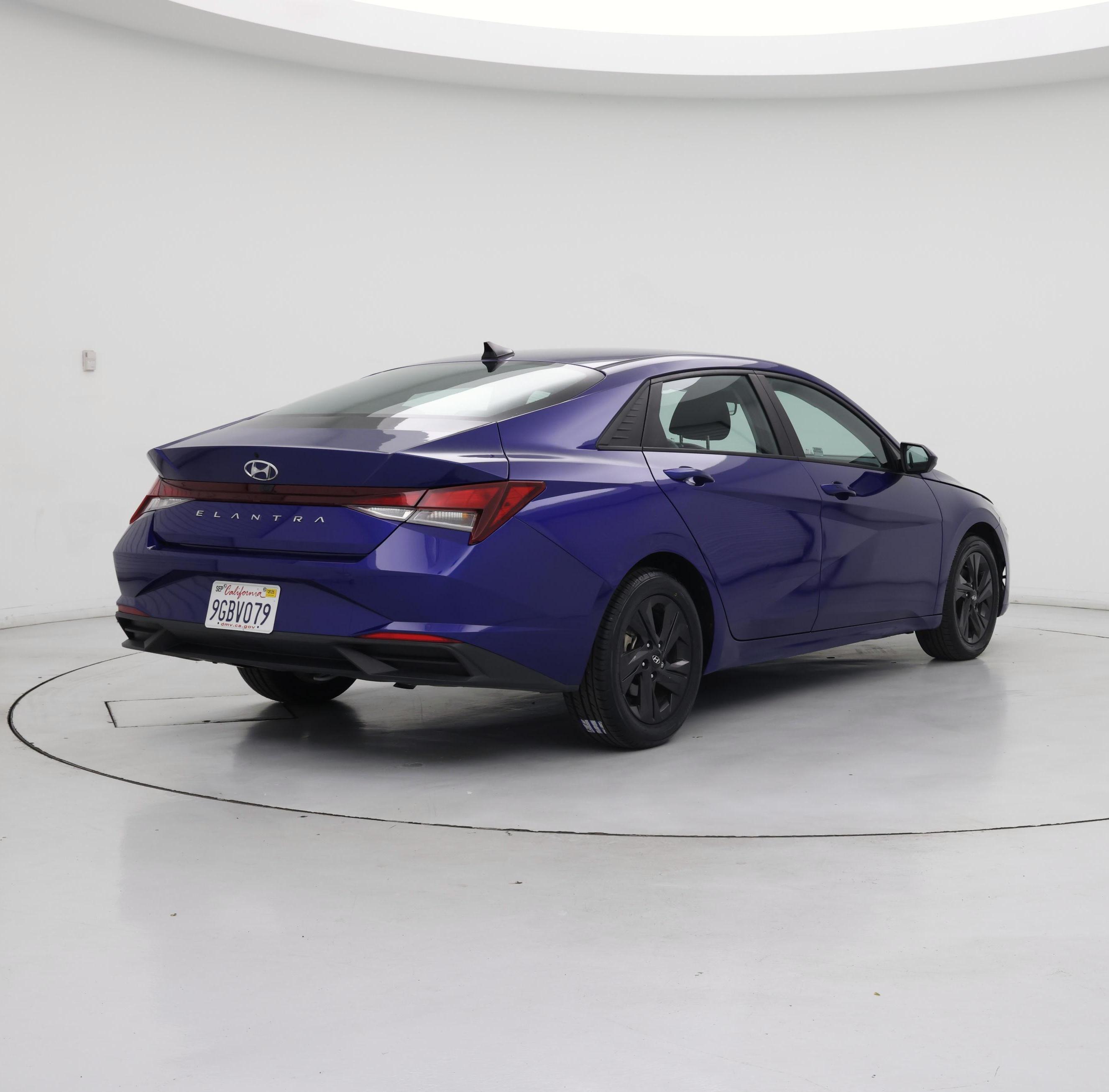 Thumbnail: 2022 Hyundai Elantra - 8