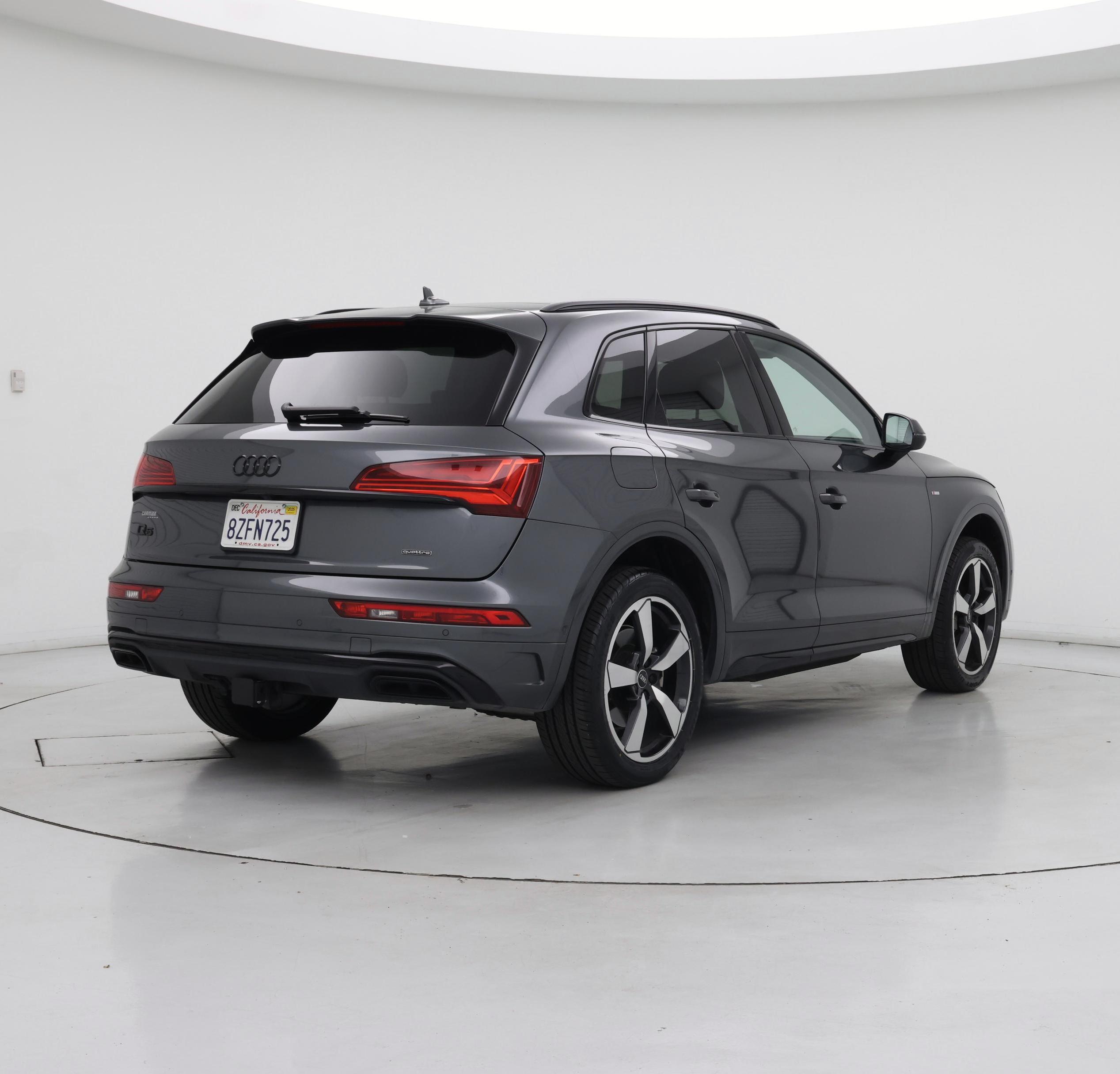 Thumbnail: 2022 Audi Q5 - 8