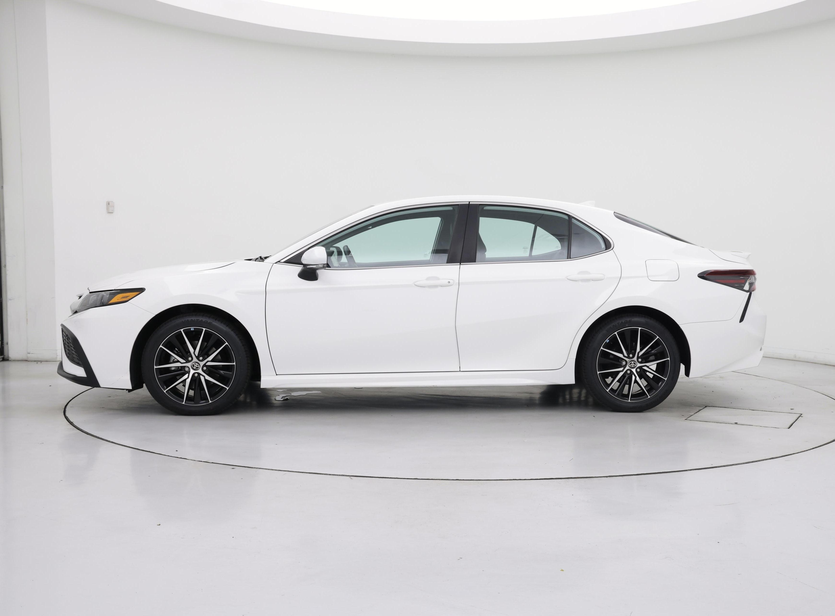 Thumbnail: 2023 Toyota Camry - 3