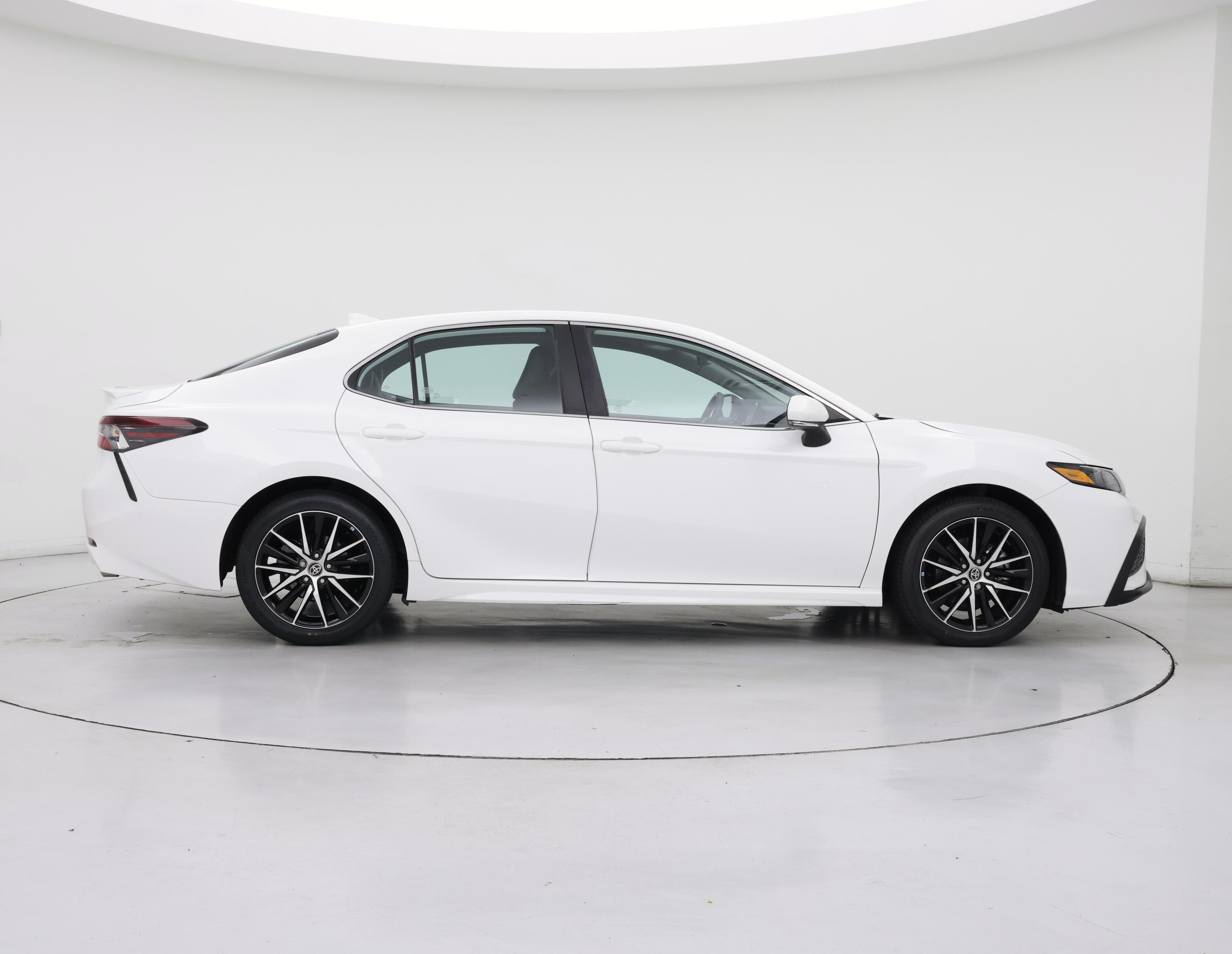 Thumbnail: 2023 Toyota Camry - 7