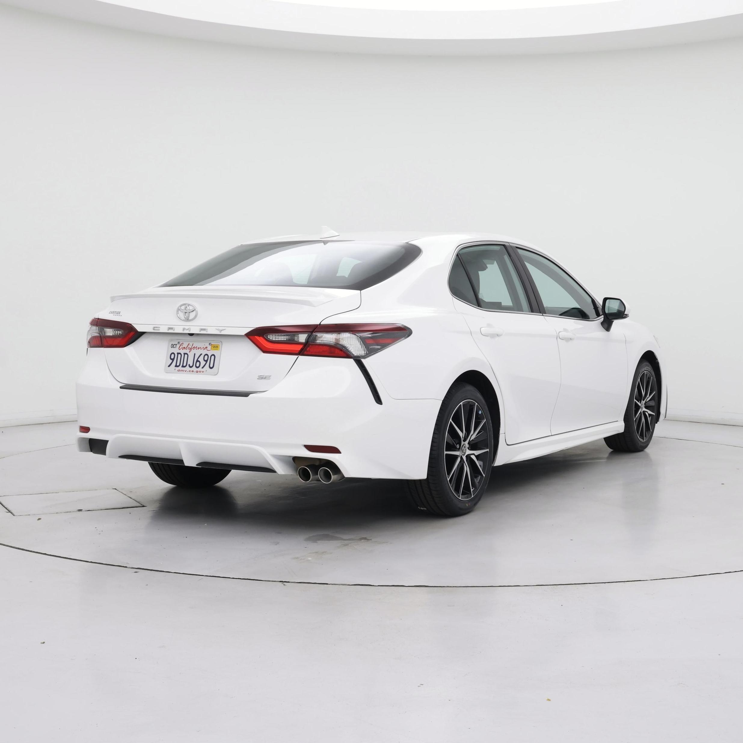 Thumbnail: 2023 Toyota Camry - 8