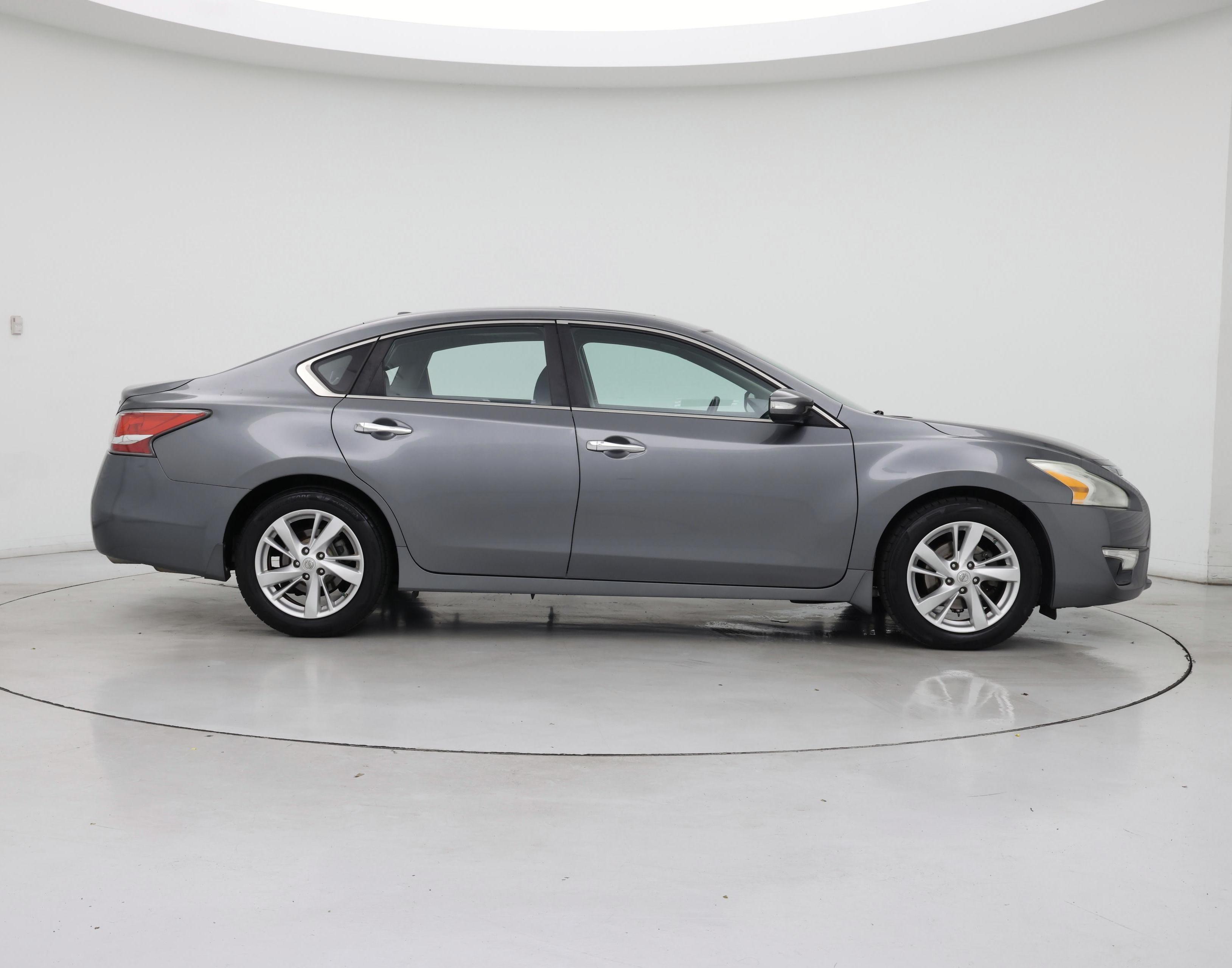 Thumbnail: 2015 Nissan Altima - 7