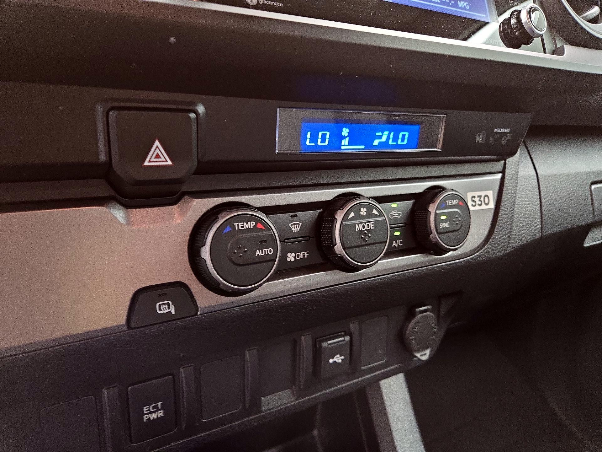 Thumbnail: 2022 Toyota Tacoma - 16