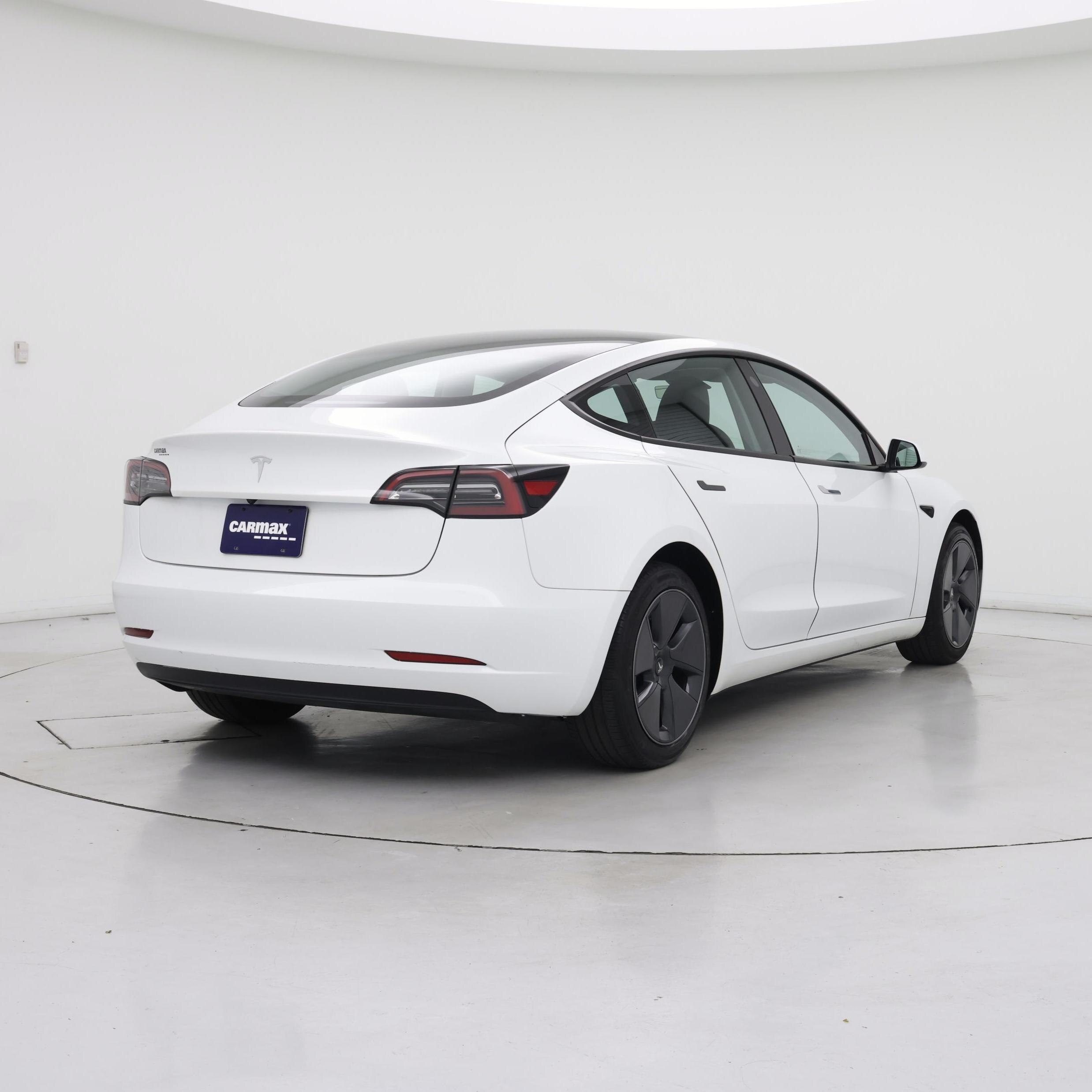 Thumbnail: 2023 Tesla Model 3 - 8