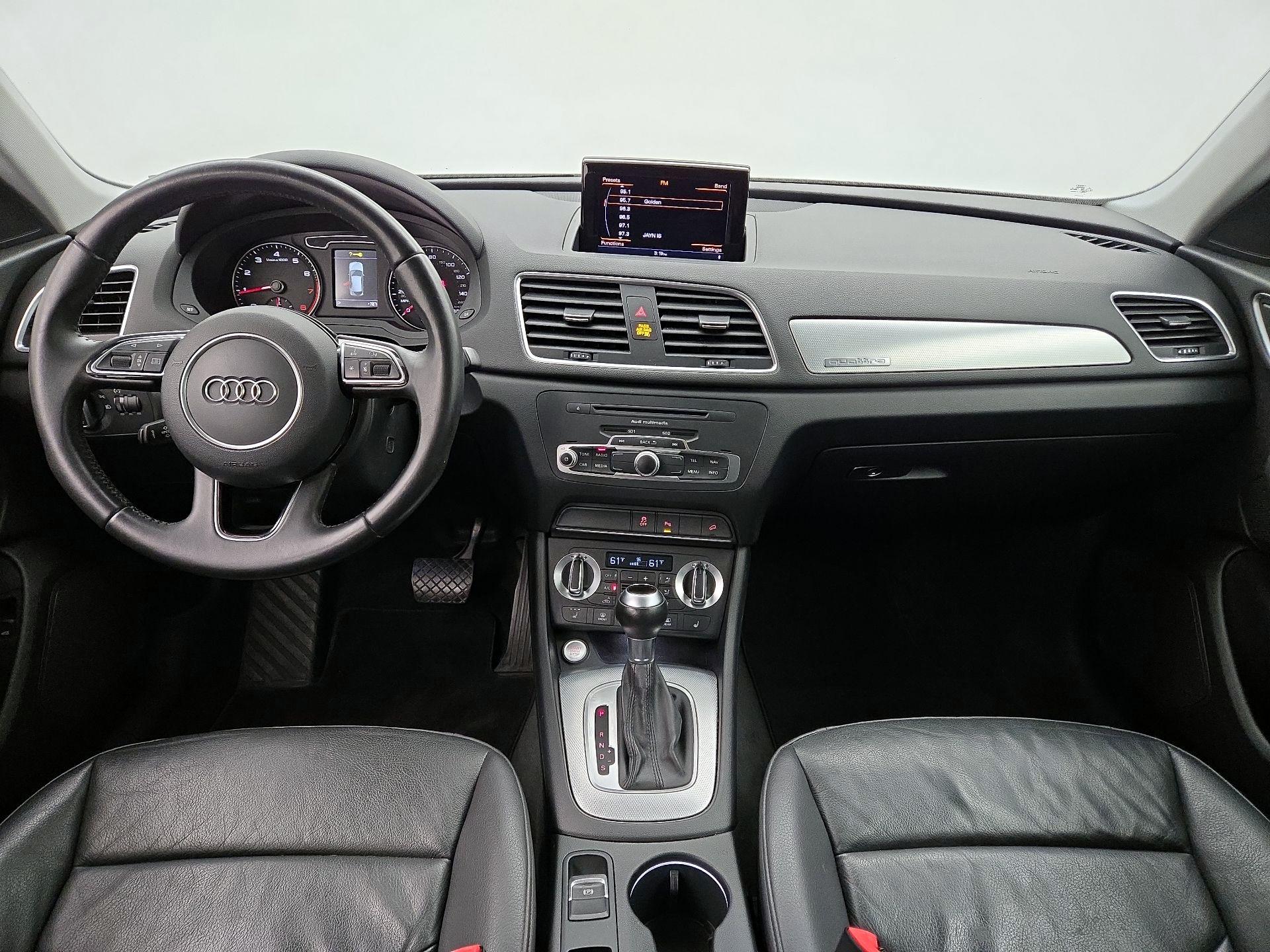 Thumbnail: 2015 Audi Q3 - 9
