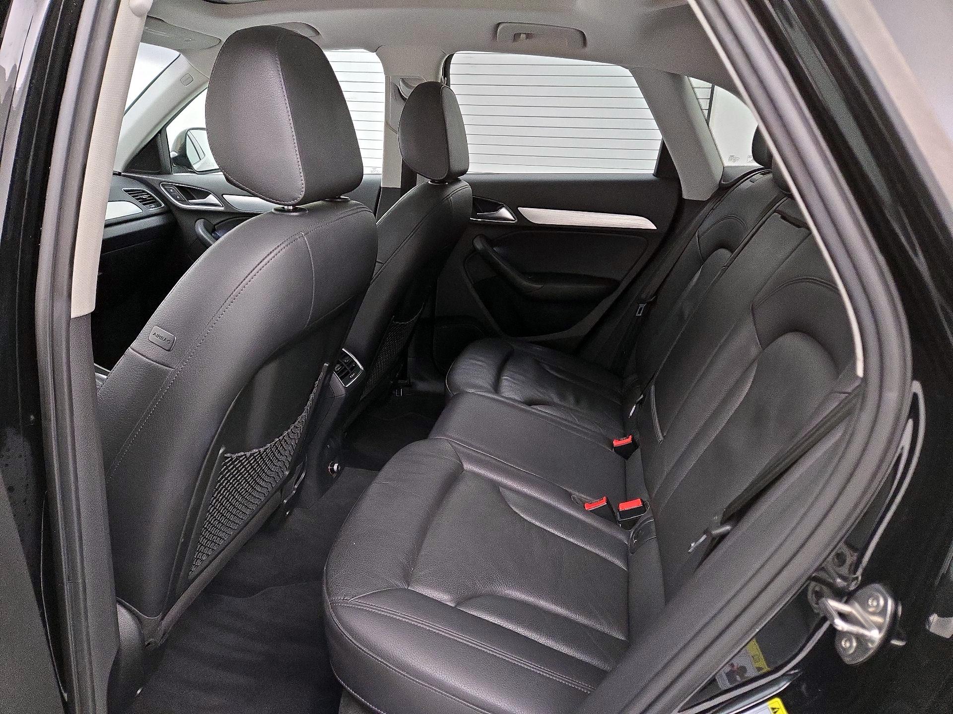 Thumbnail: 2015 Audi Q3 - 18