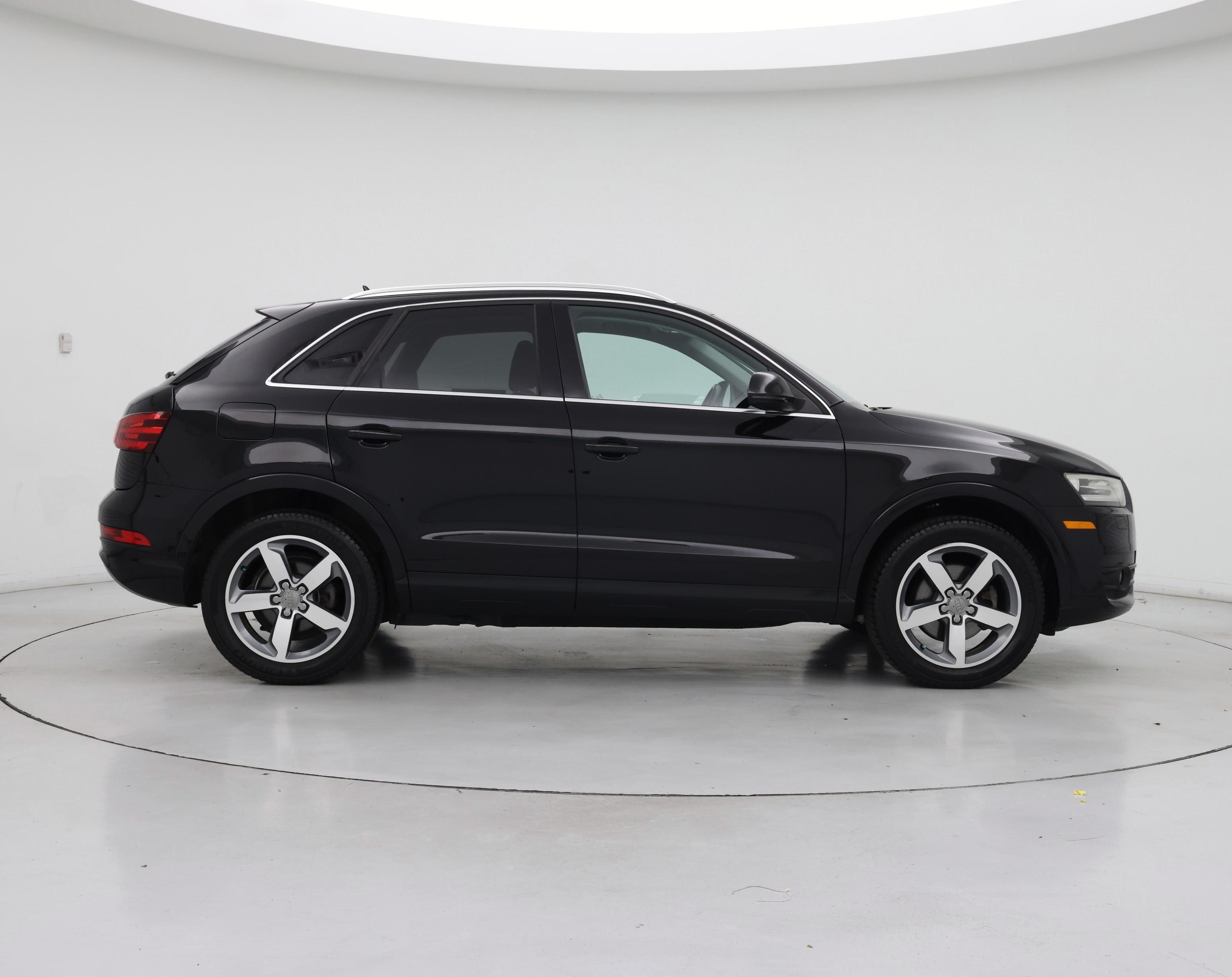 Thumbnail: 2015 Audi Q3 - 7