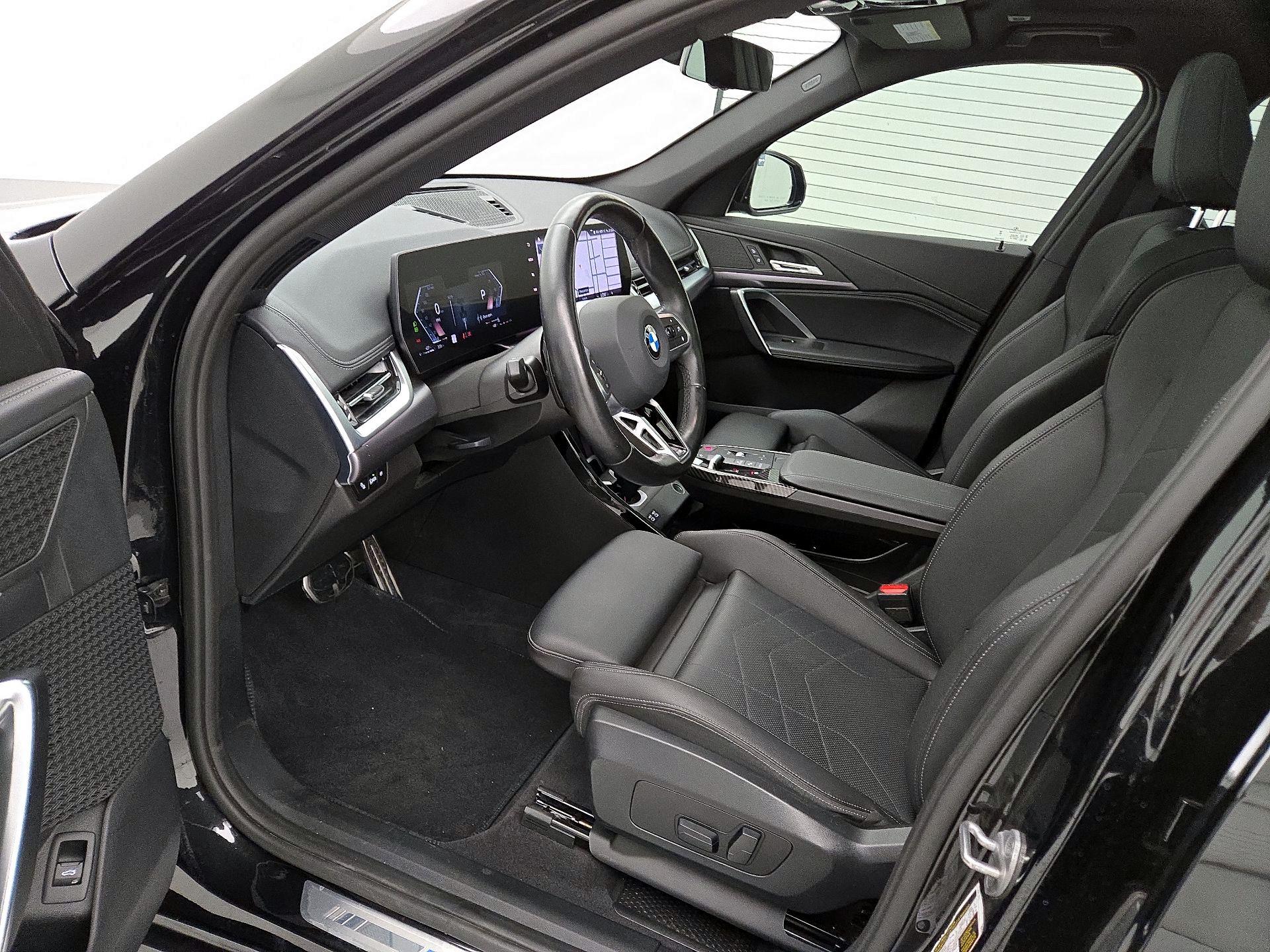 Thumbnail: 2023 BMW X1 - 11