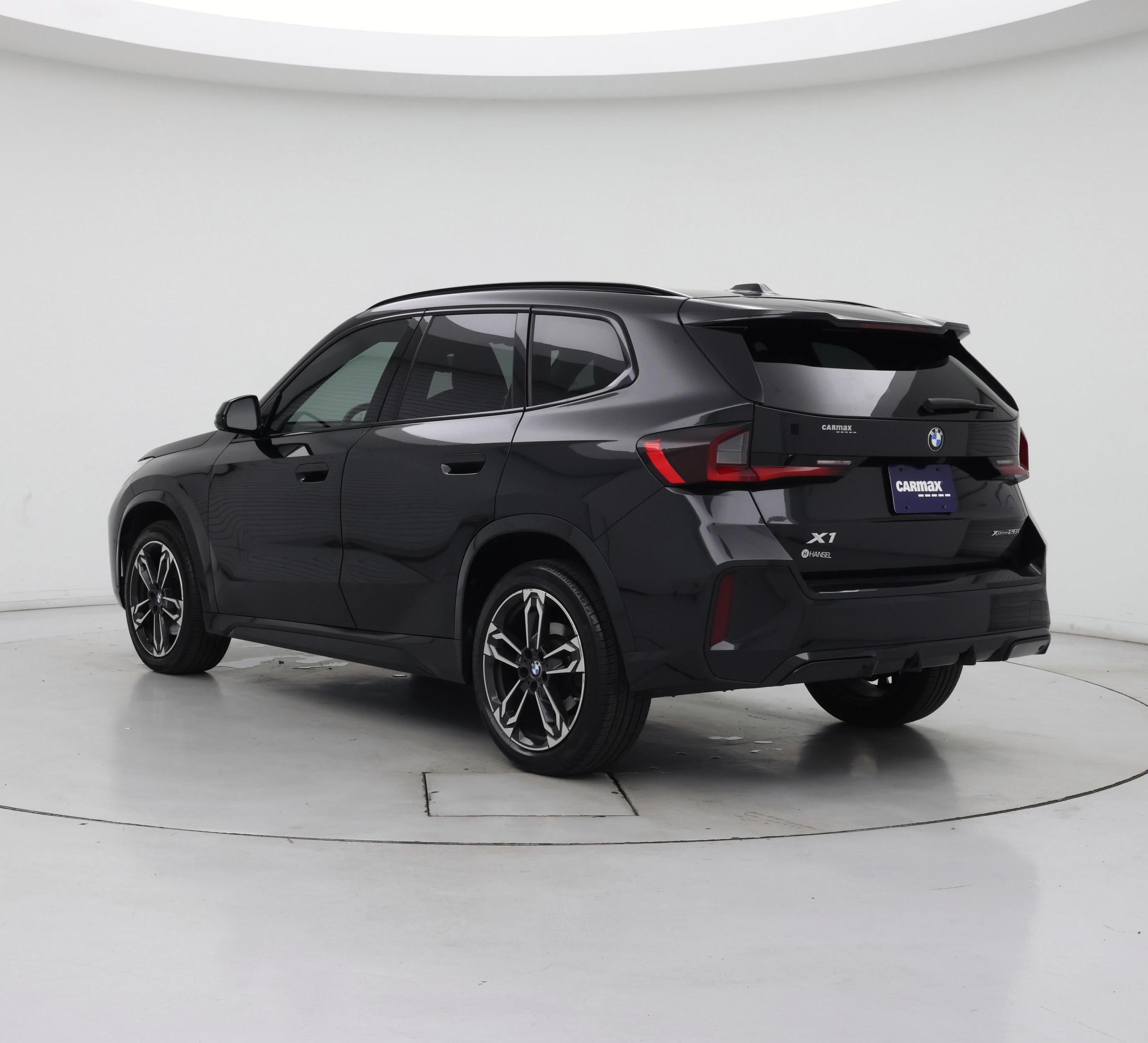 Thumbnail: 2023 BMW X1 - 2