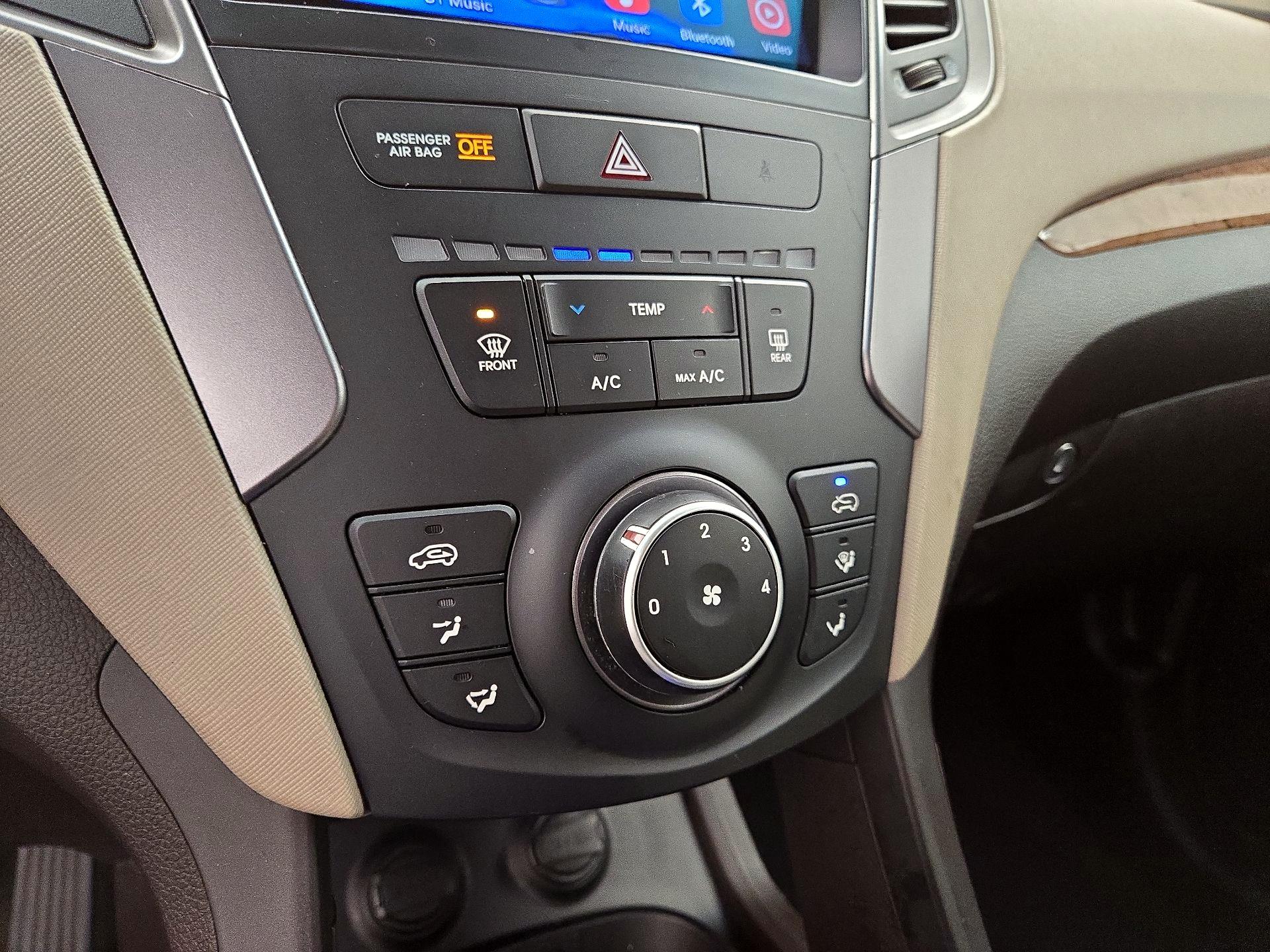 Thumbnail: 2016 Hyundai Santa Fe - 15