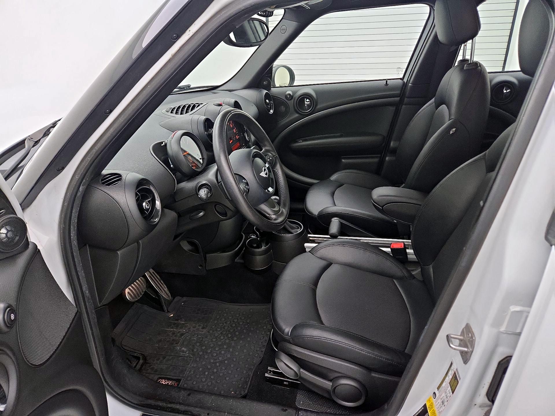 Thumbnail: 2016 MINI Cooper Countryman - 11