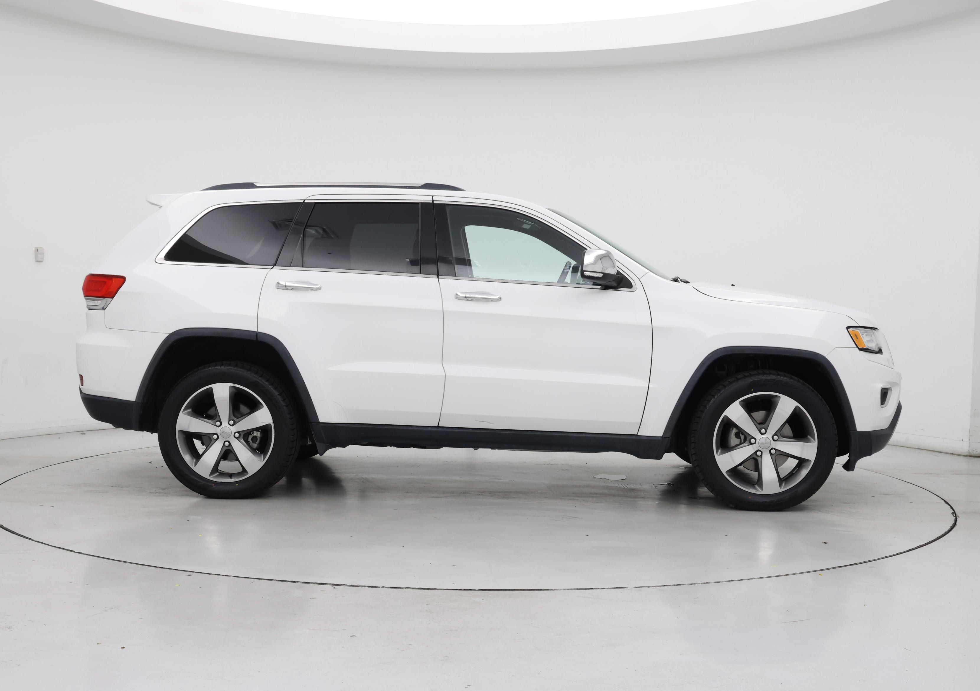 Thumbnail: 2015 Jeep Grand Cherokee - 7