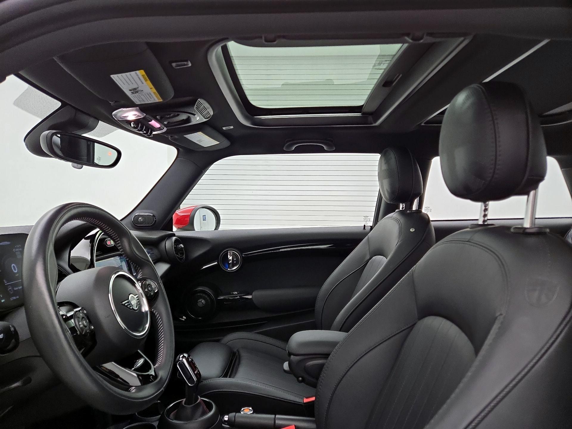 Thumbnail: 2021 MINI Cooper Hardtop - 20