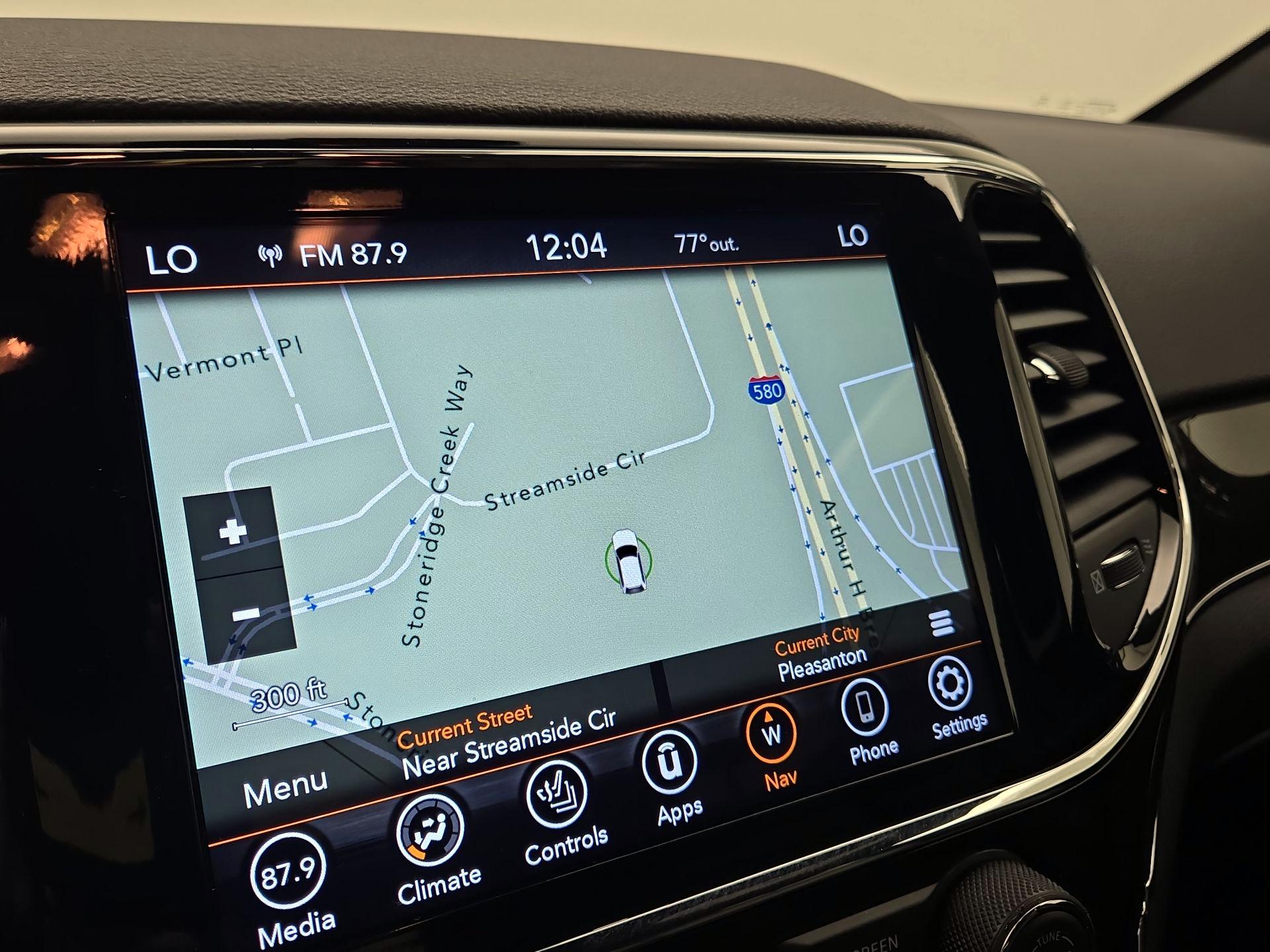 Thumbnail: 2021 Jeep Grand Cherokee - 14