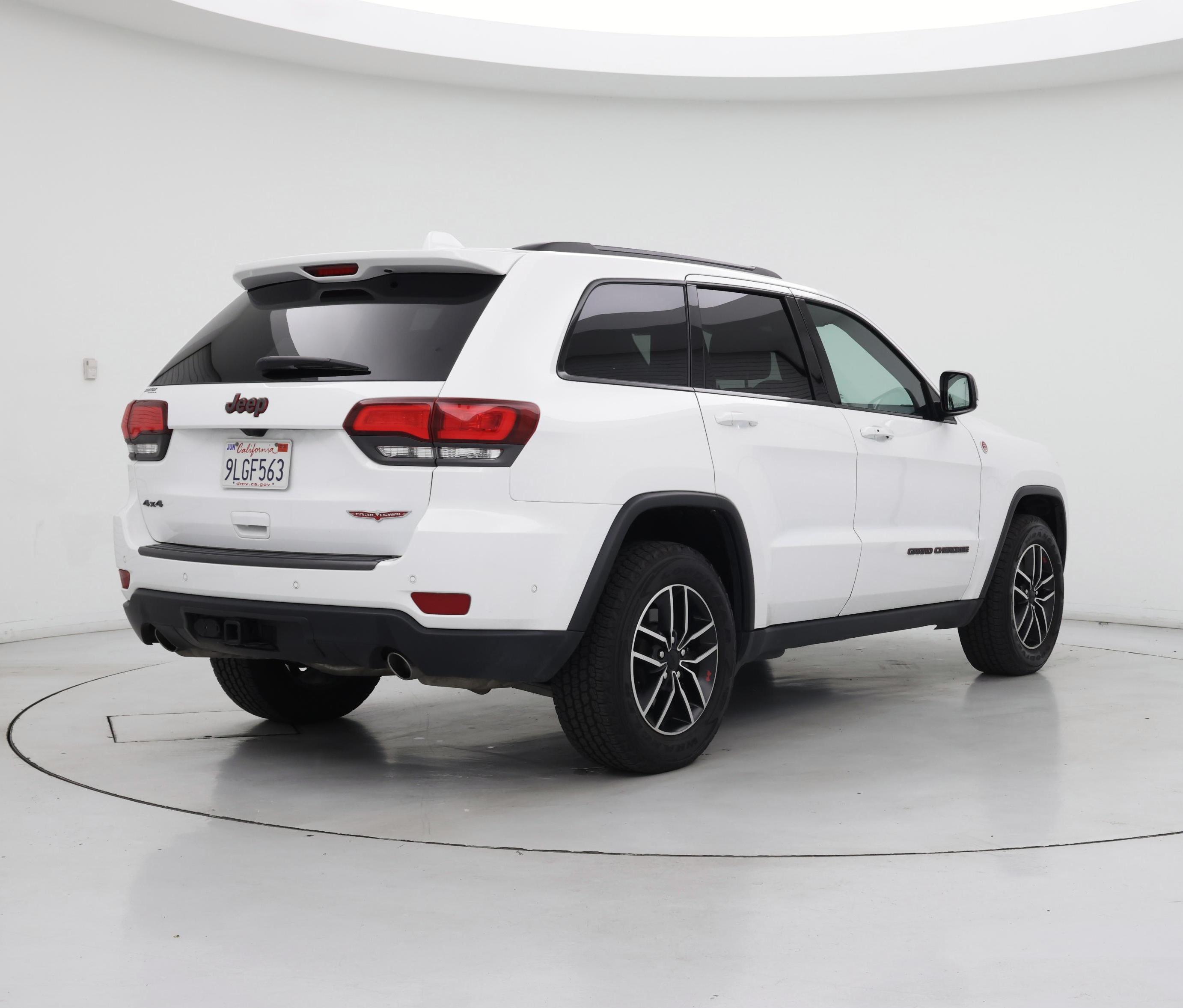 Thumbnail: 2021 Jeep Grand Cherokee - 8