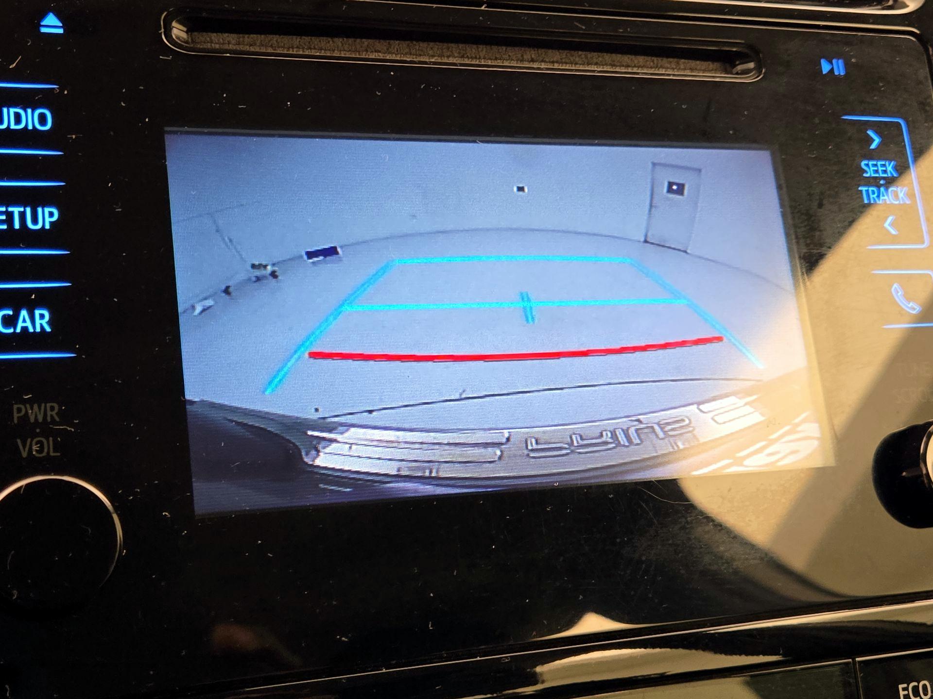 Thumbnail: 2017 Toyota Prius - 14