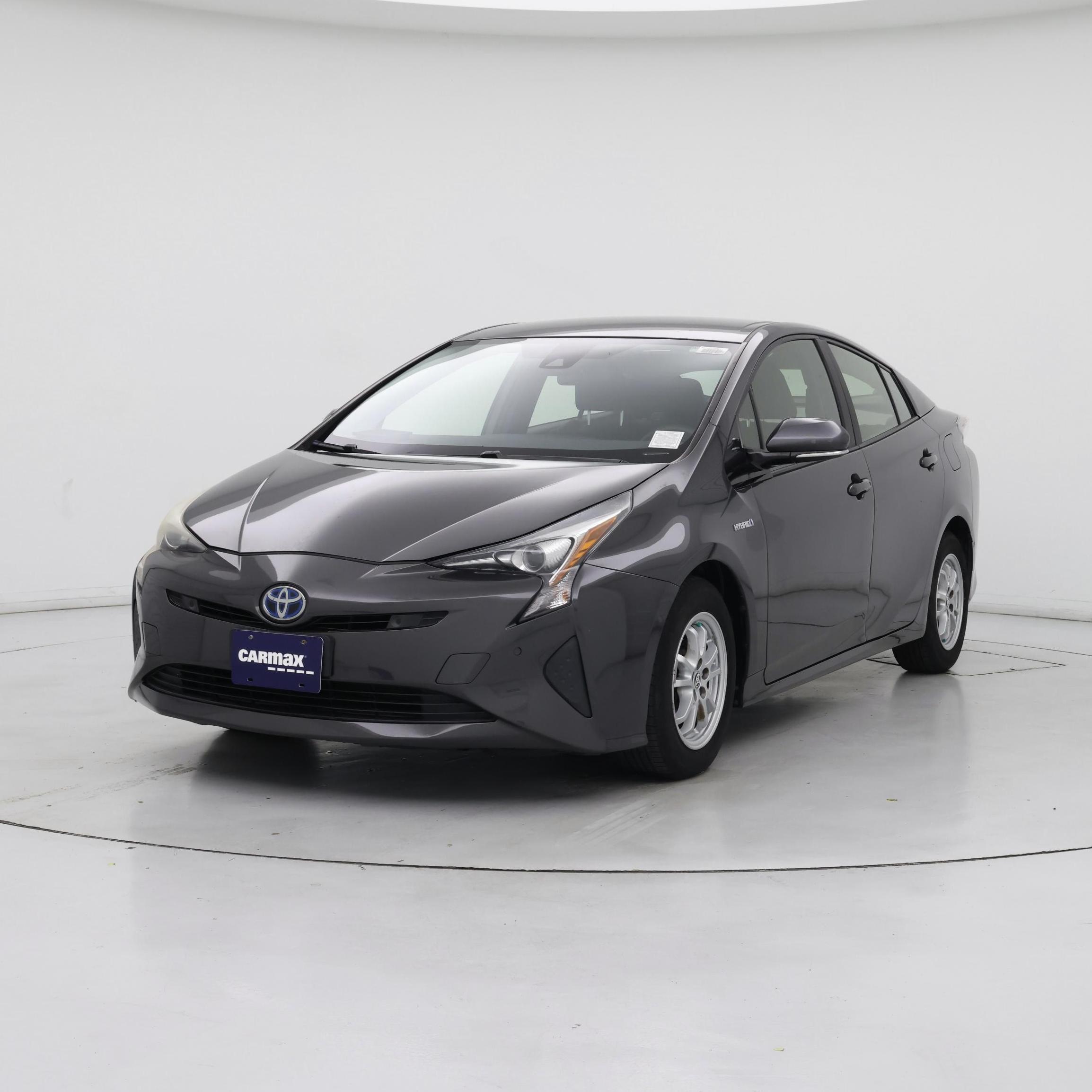 Thumbnail: 2017 Toyota Prius - 4