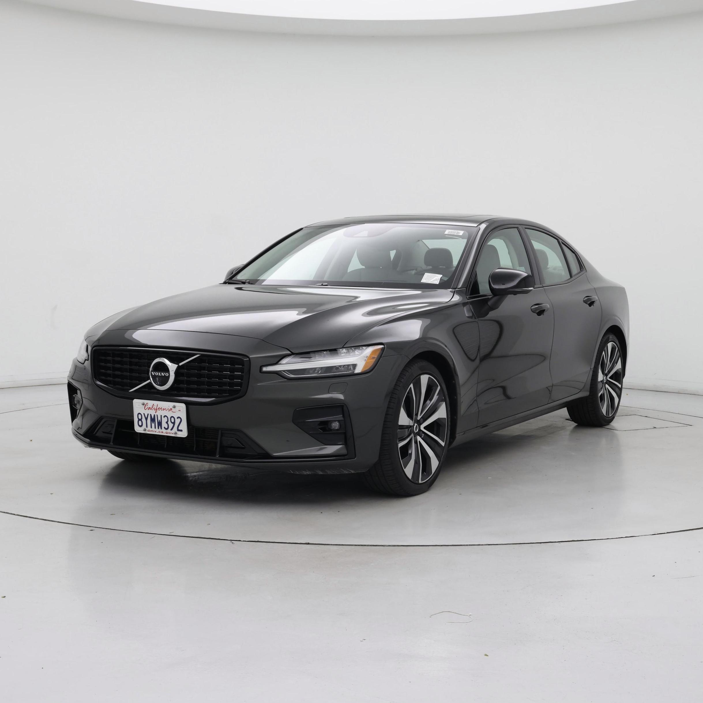 Thumbnail: 2022 Volvo S60 - 4