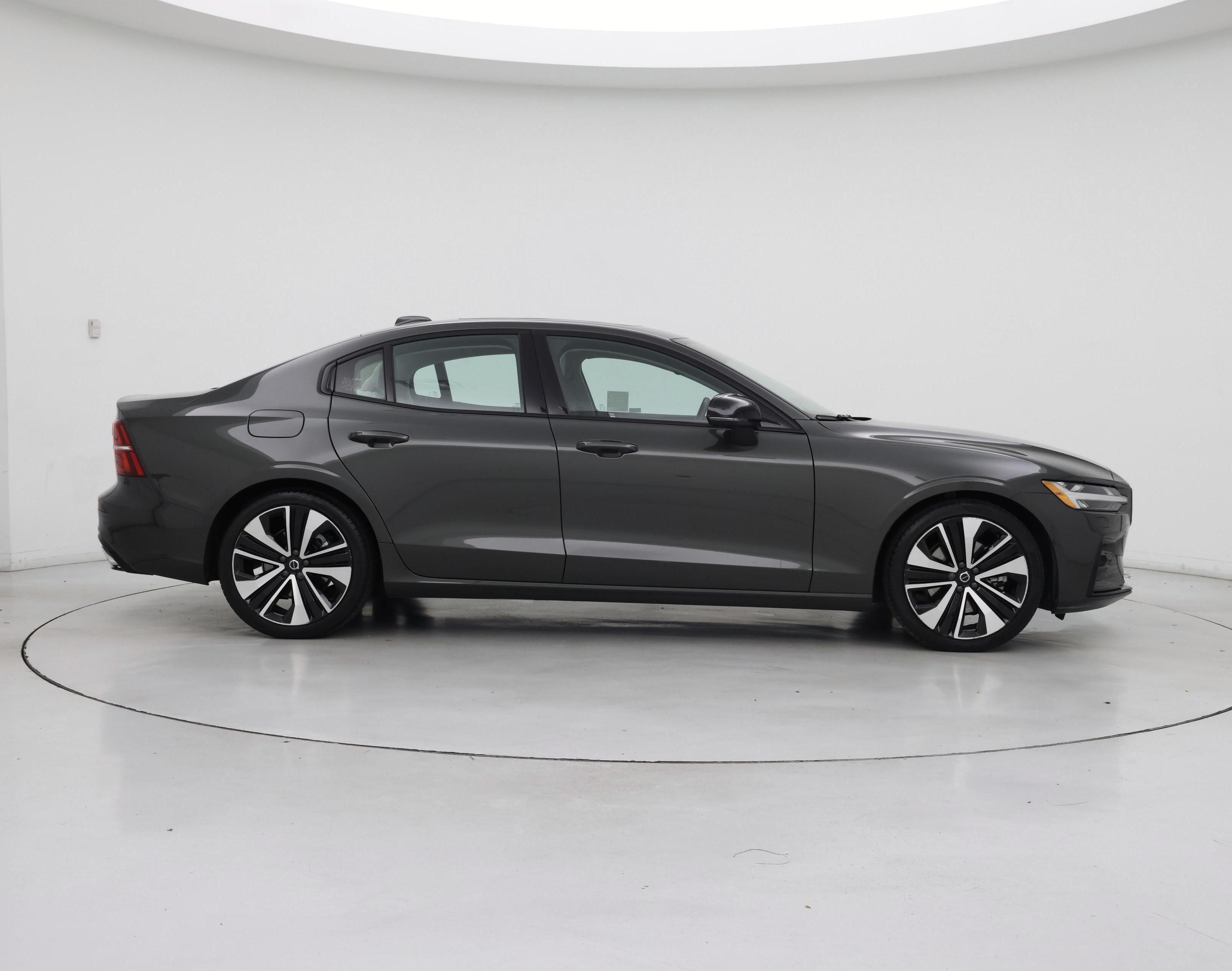 Thumbnail: 2022 Volvo S60 - 7