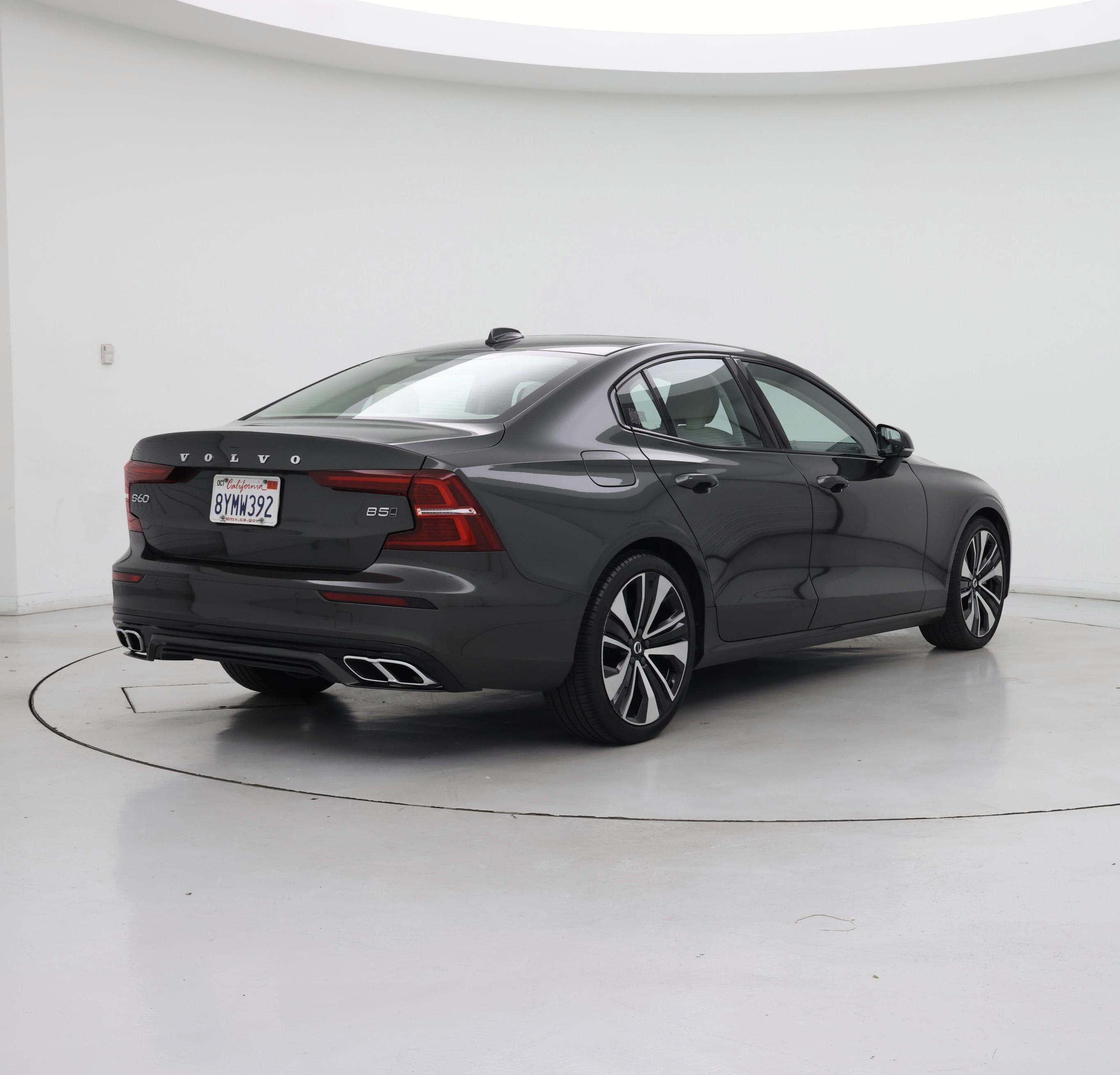 Thumbnail: 2022 Volvo S60 - 8