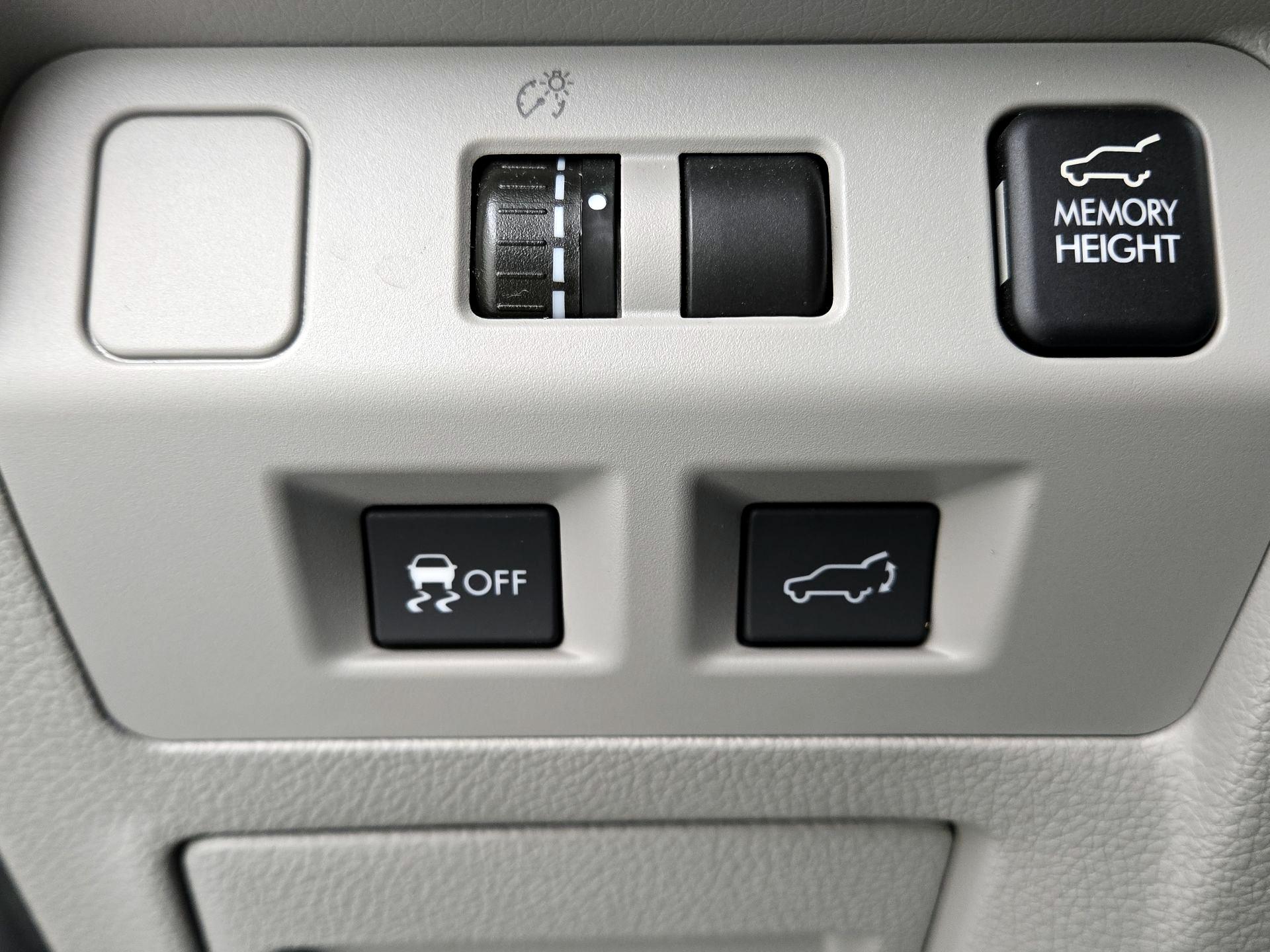 Thumbnail: 2015 Subaru Forester - 13