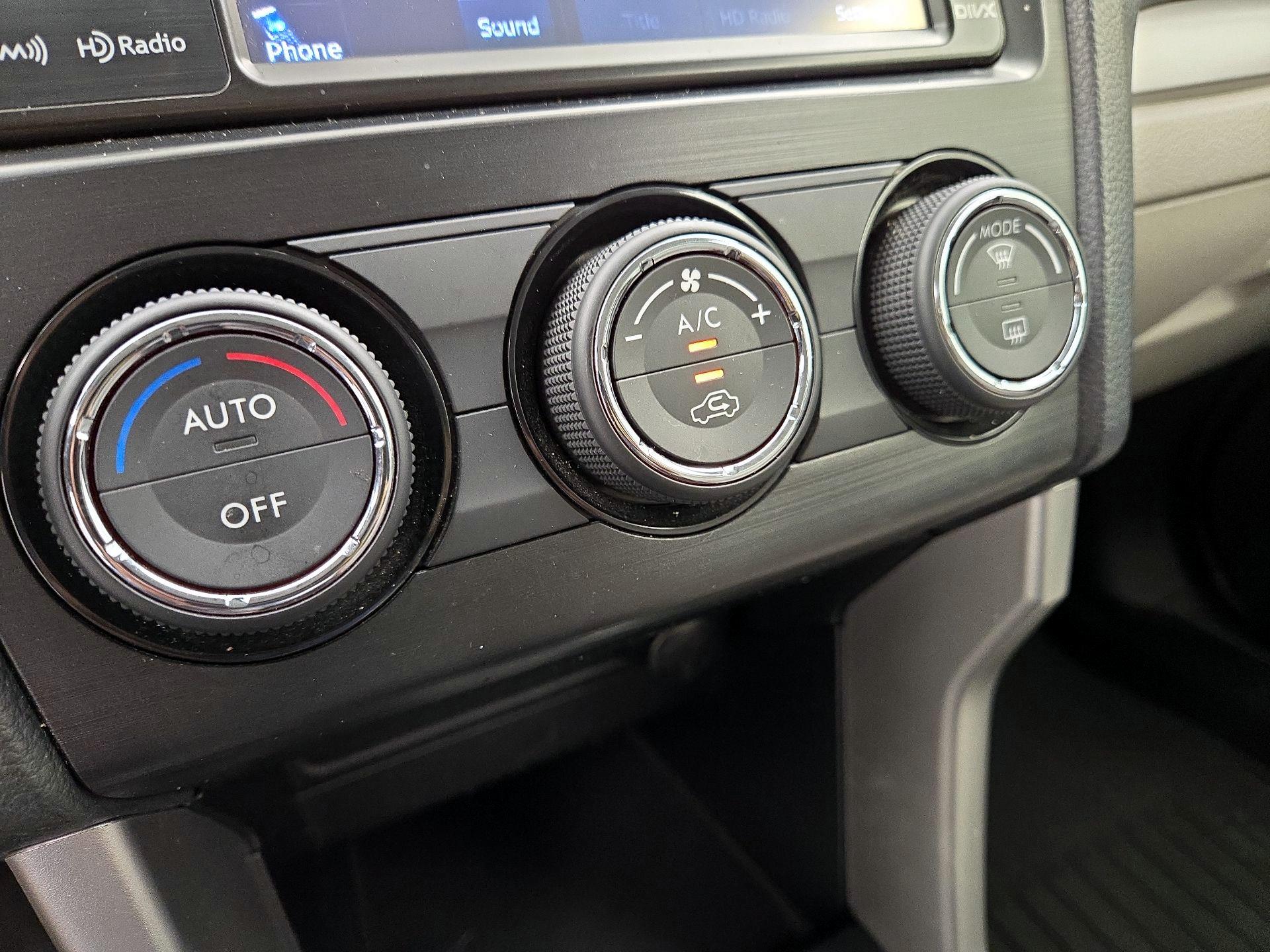 Thumbnail: 2015 Subaru Forester - 16
