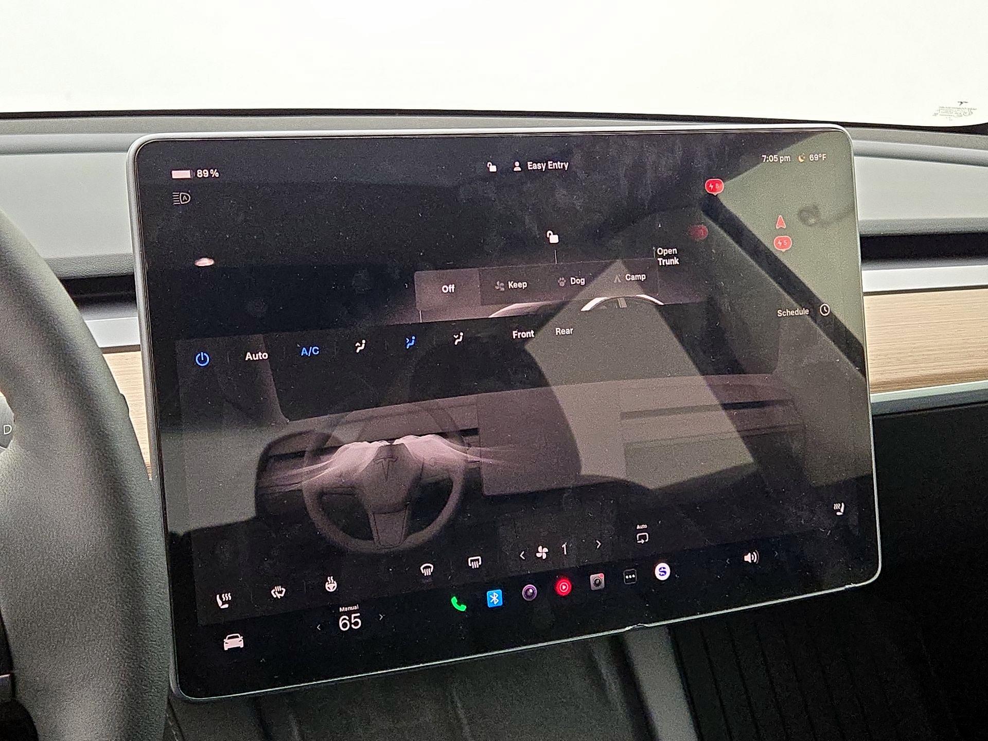 Thumbnail: 2023 Tesla Model 3 - 16