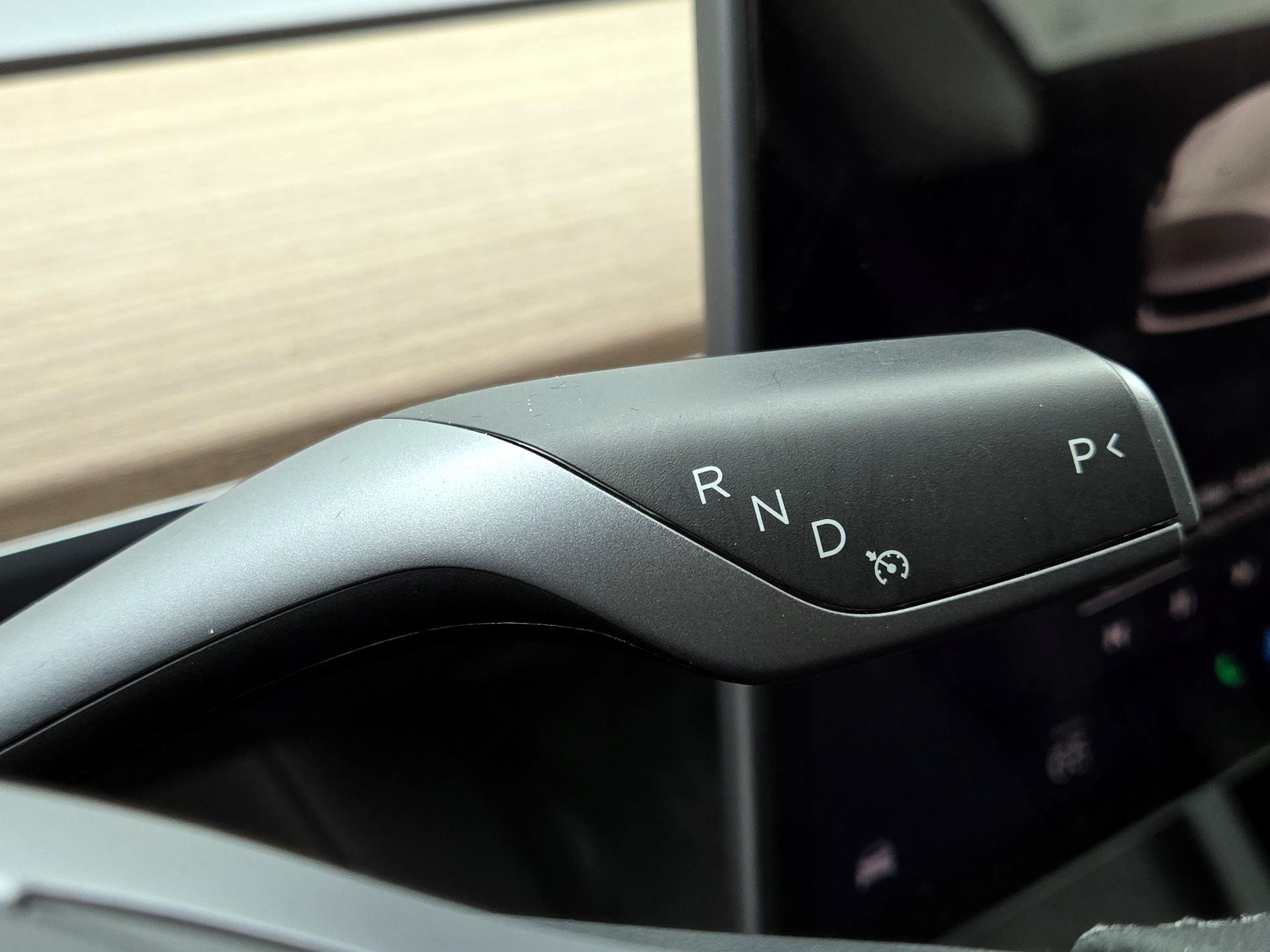 Thumbnail: 2023 Tesla Model 3 - 17