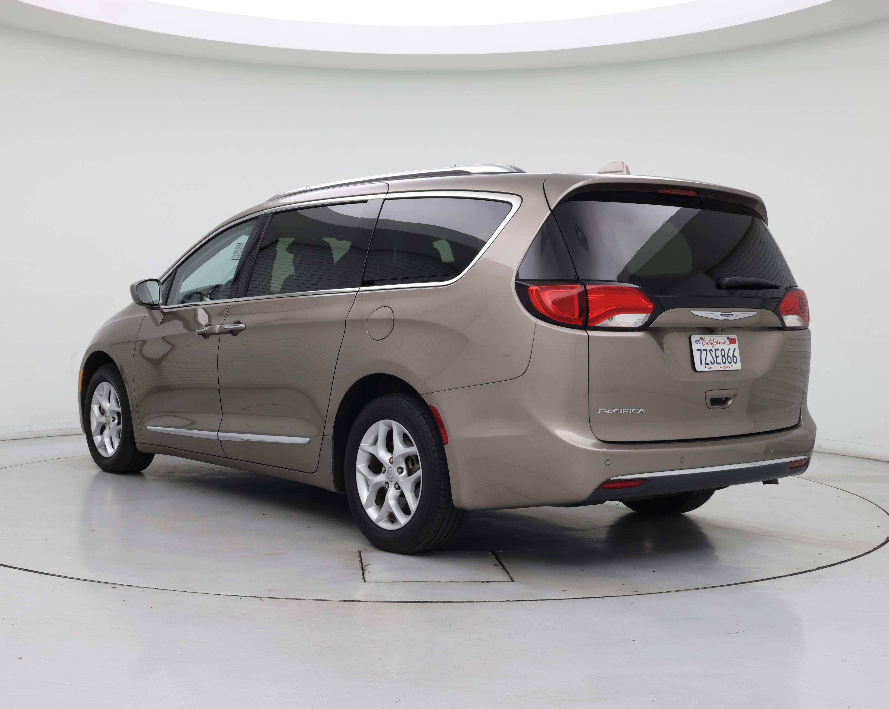 Thumbnail: 2017 Chrysler Pacifica - 2