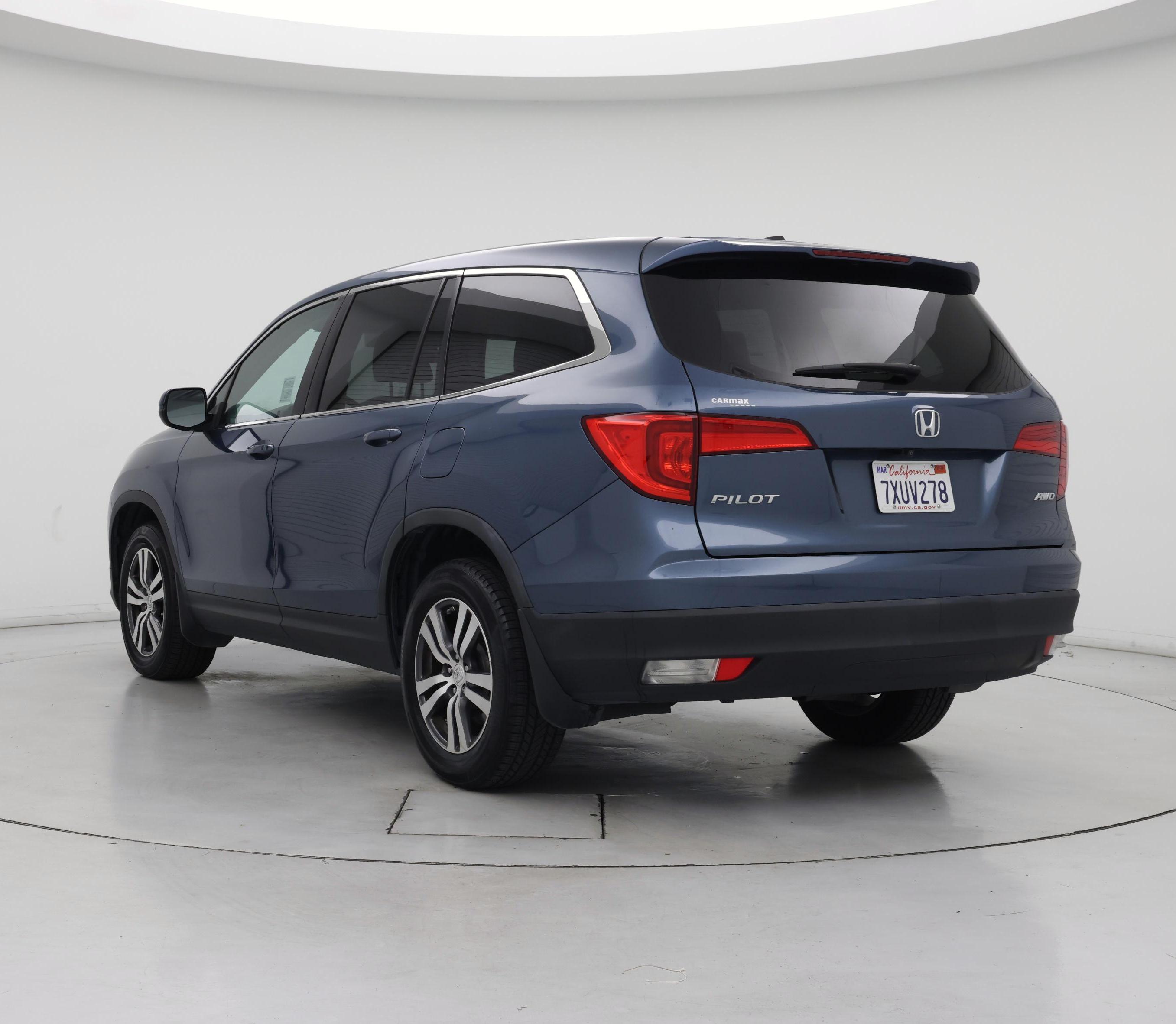 Thumbnail: 2017 Honda Pilot - 2