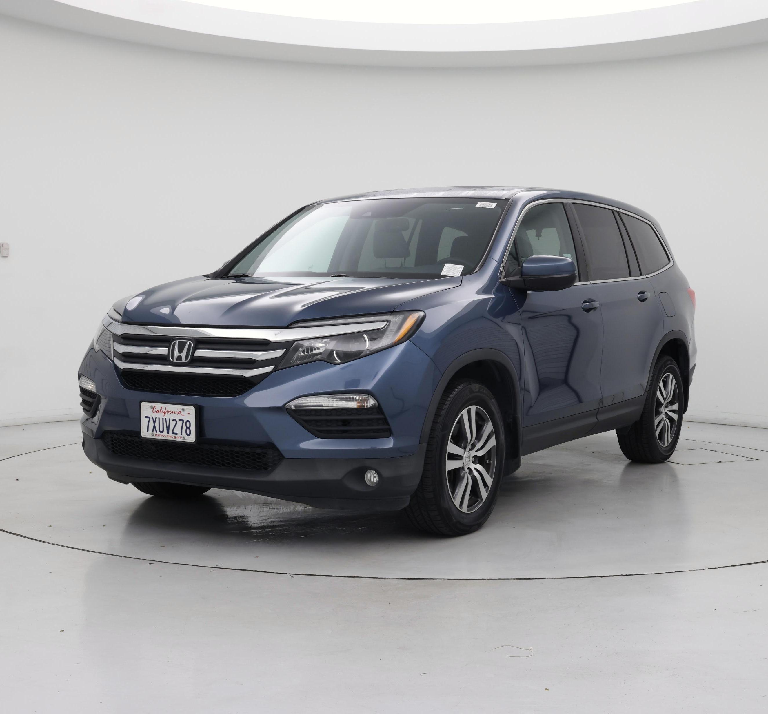 Thumbnail: 2017 Honda Pilot - 4
