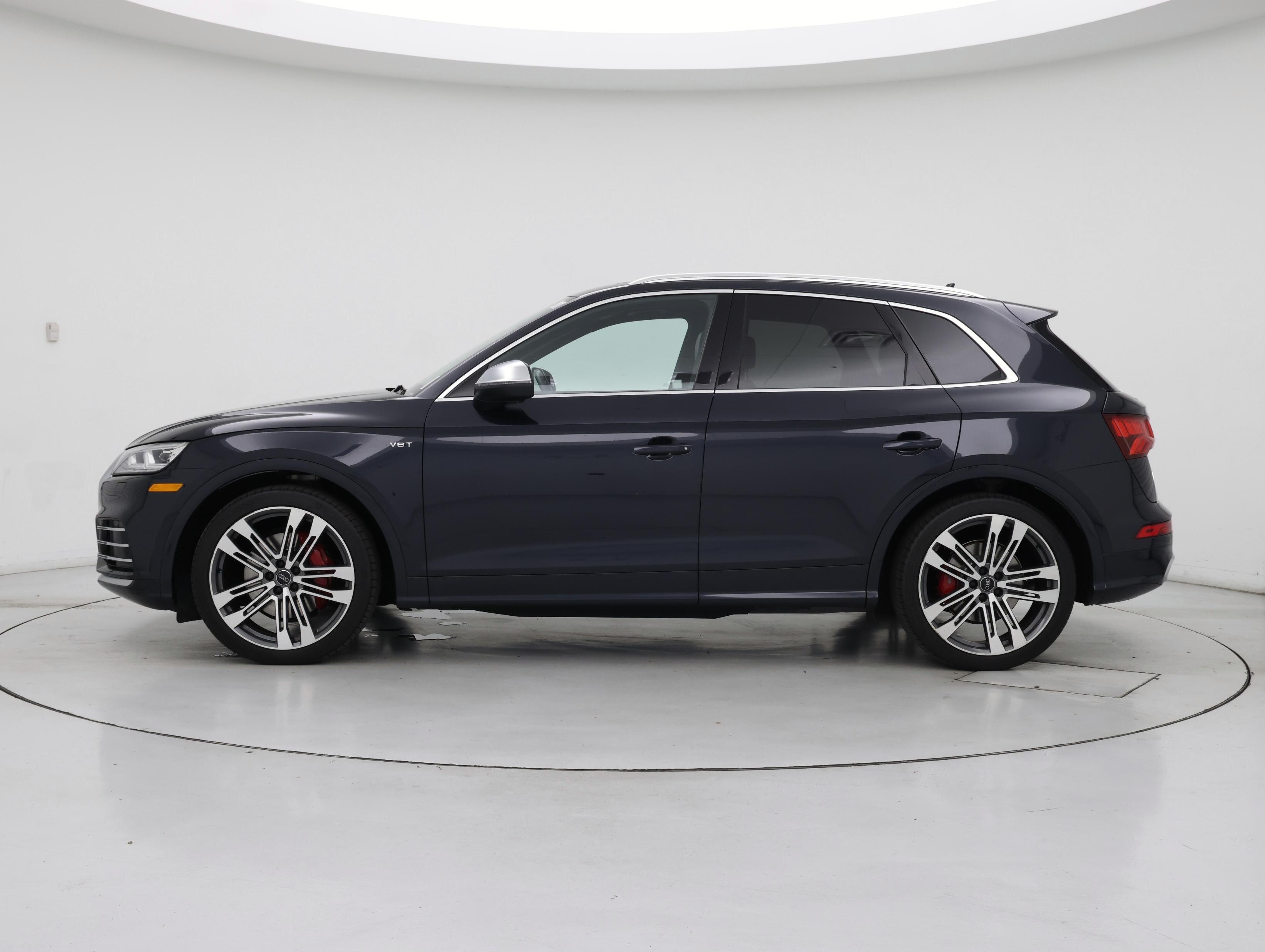 Thumbnail: 2018 Audi SQ5 - 3