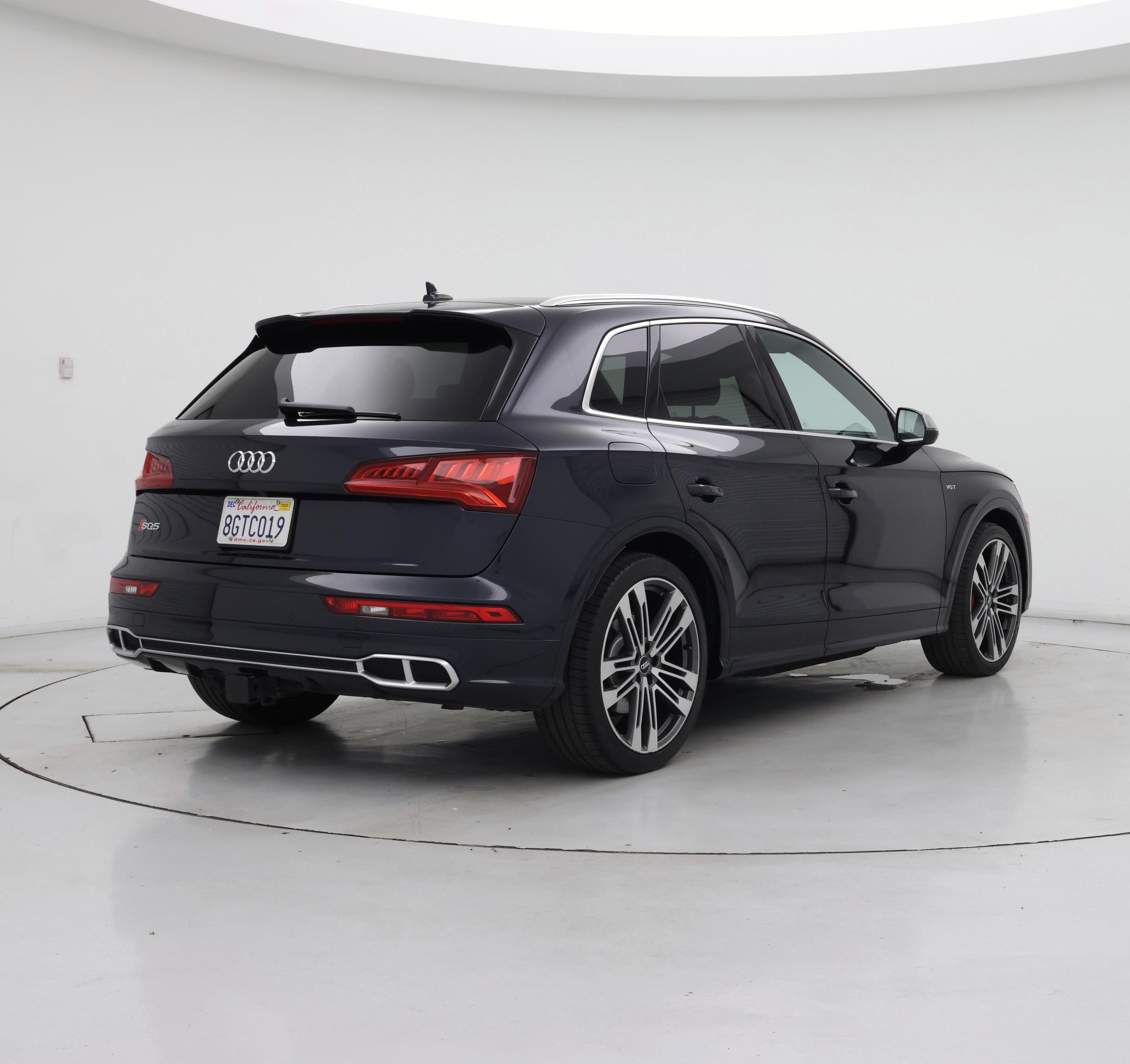 Thumbnail: 2018 Audi SQ5 - 8