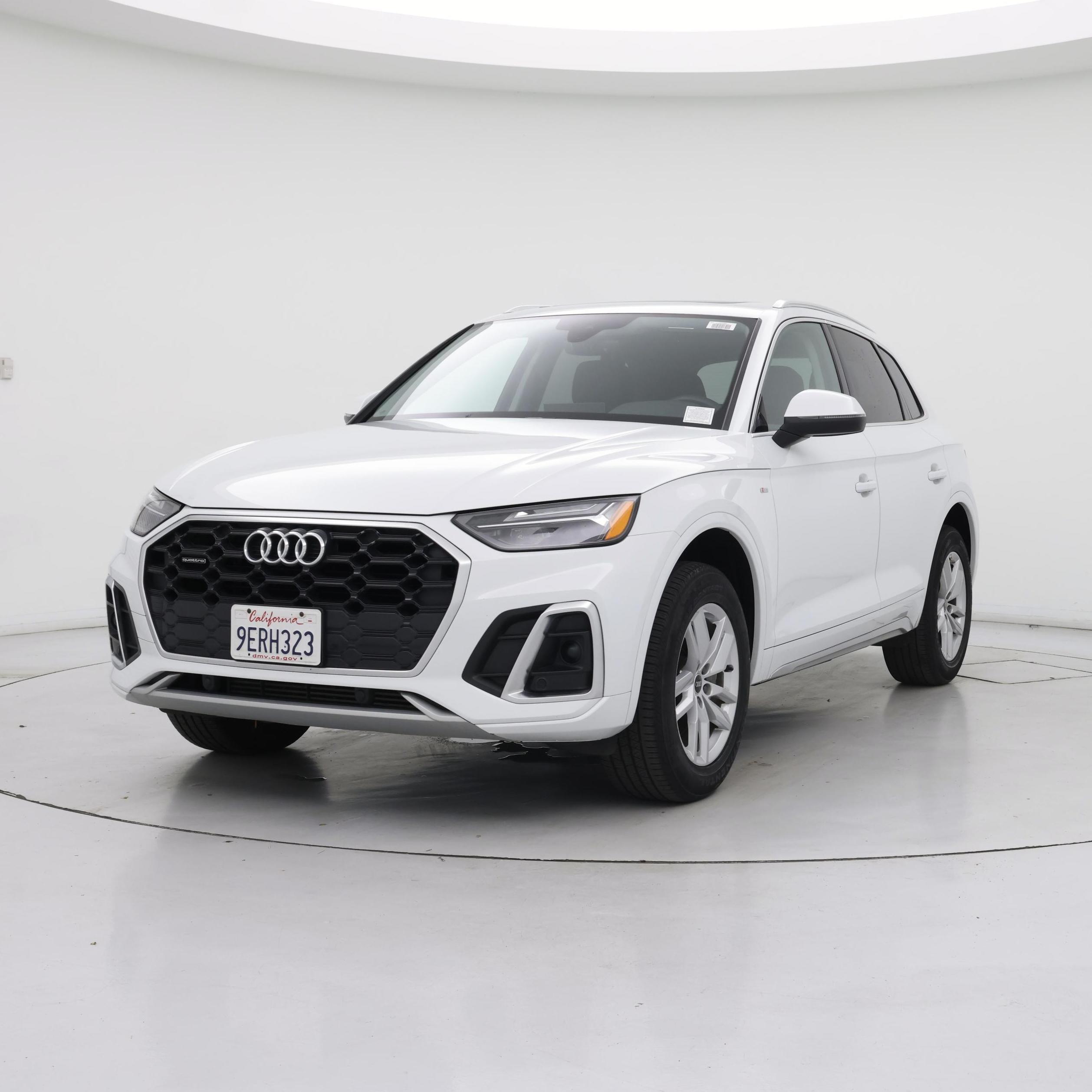 Thumbnail: 2023 Audi Q5 - 4