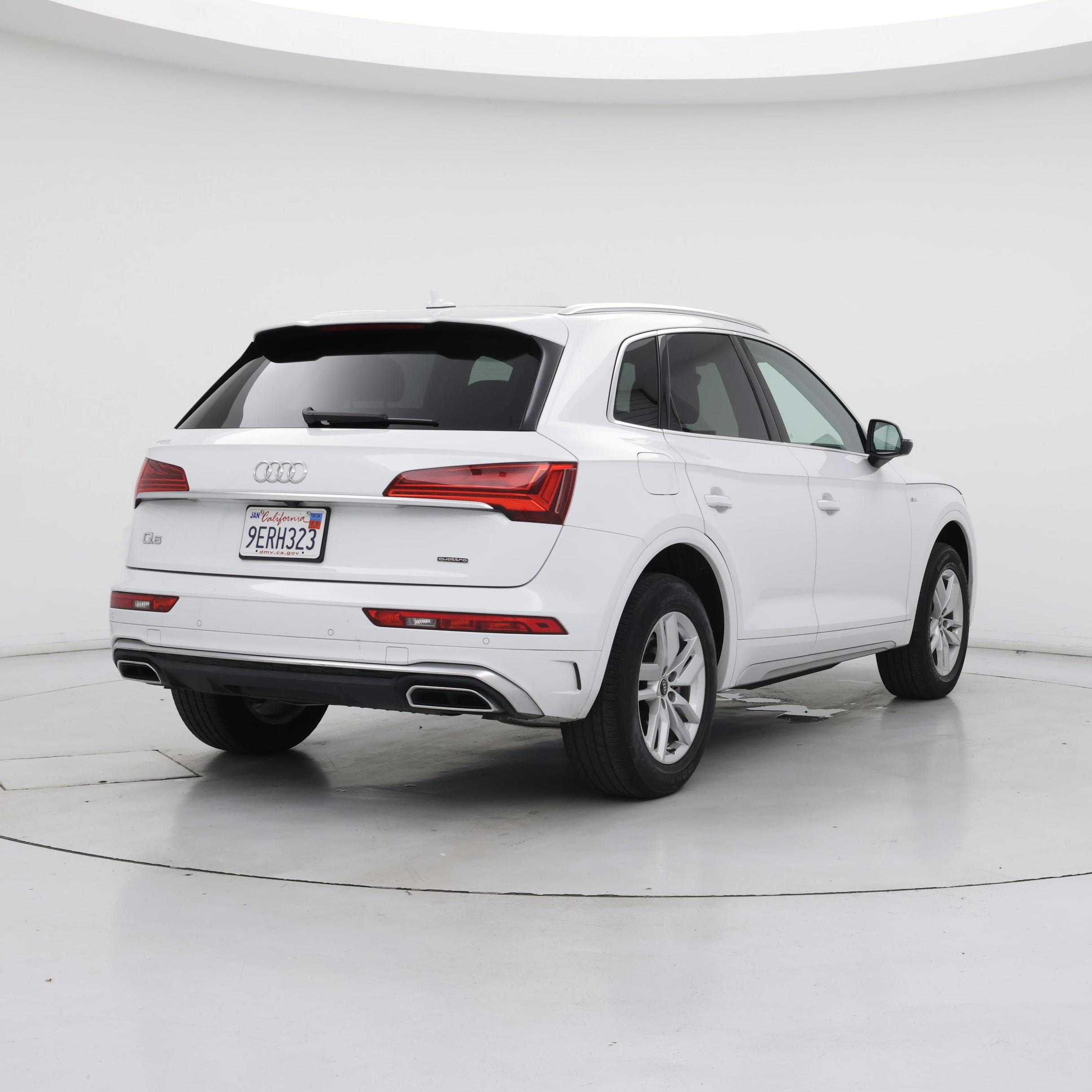 Thumbnail: 2023 Audi Q5 - 8