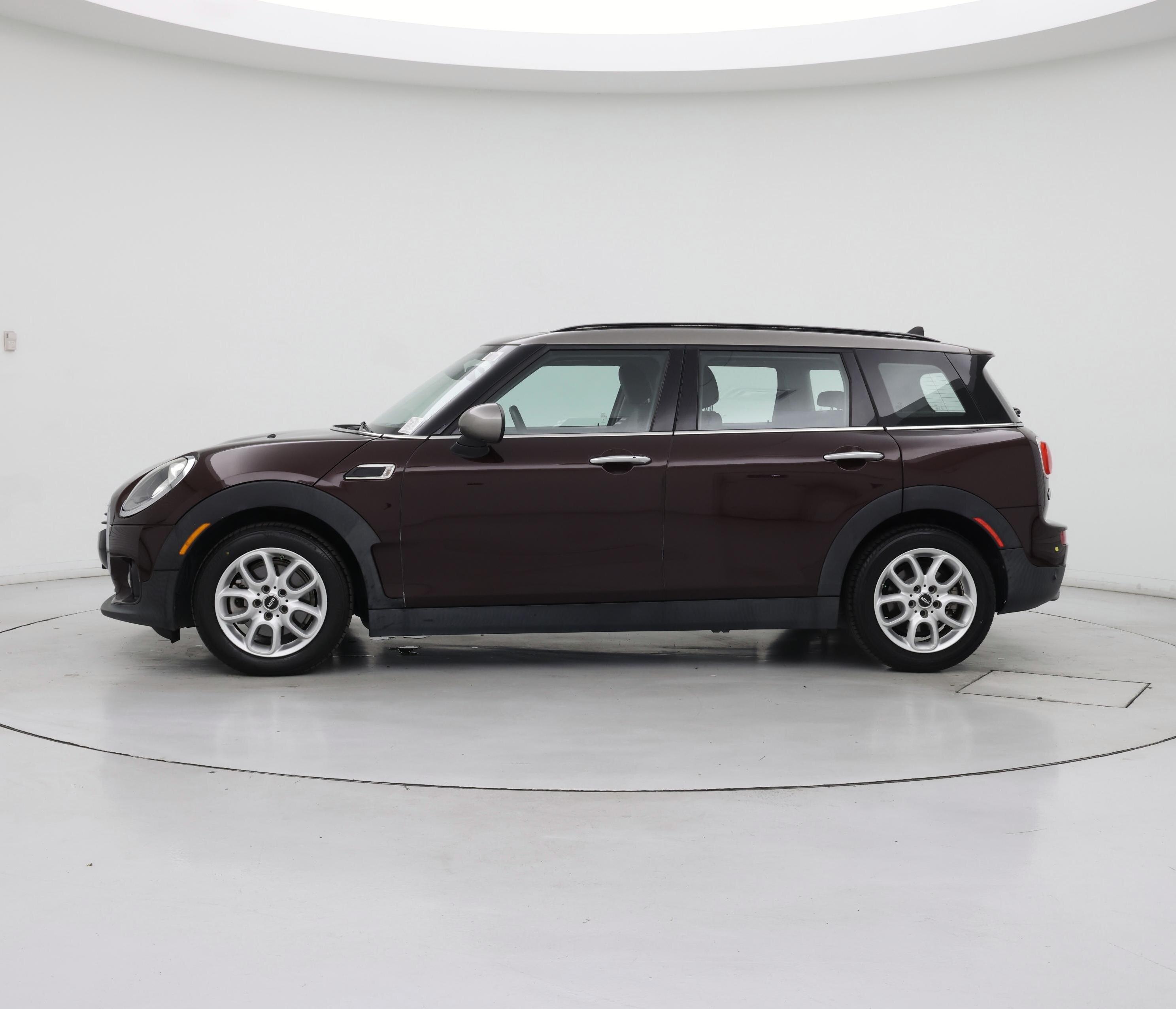 Thumbnail: 2017 MINI Cooper Clubman - 3
