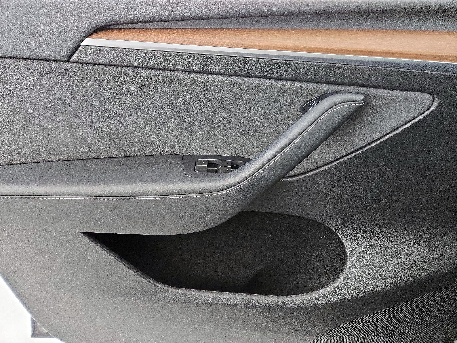 Thumbnail: 2024 Tesla Model Y - 12