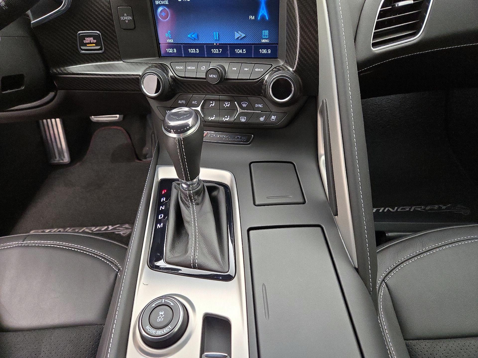 Thumbnail: 2015 Chevrolet Corvette - 18