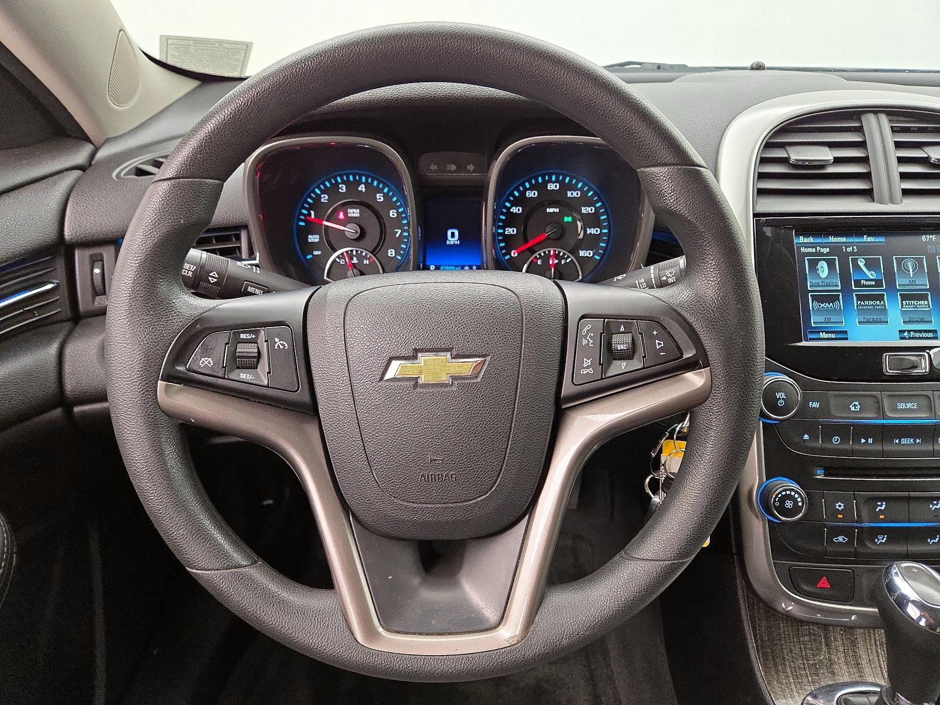 Thumbnail: 2014 Chevrolet Malibu - 10