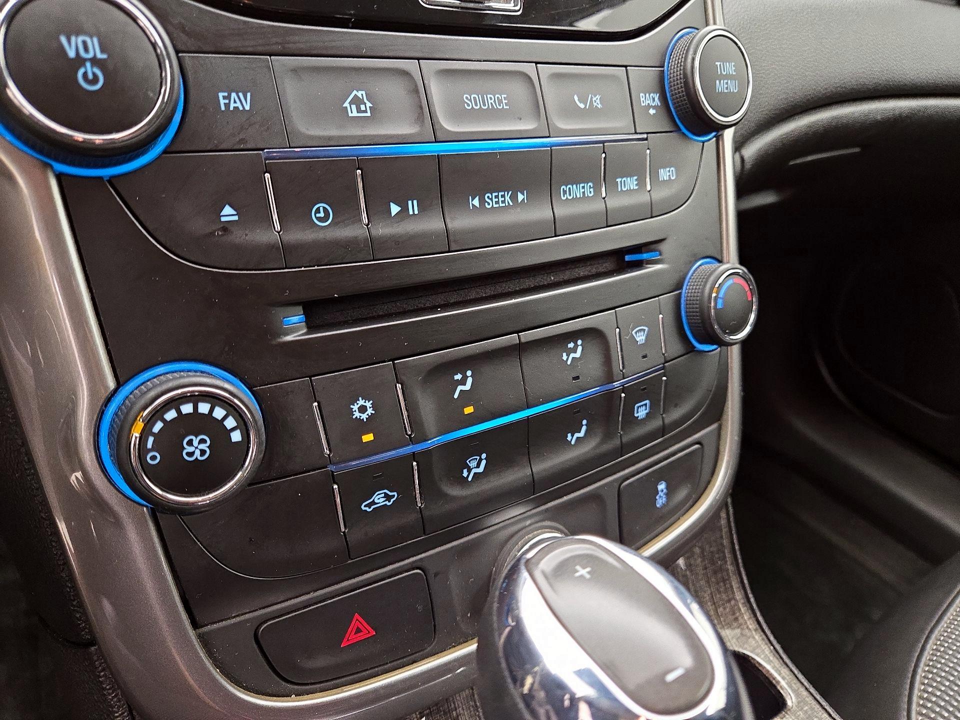 Thumbnail: 2014 Chevrolet Malibu - 16