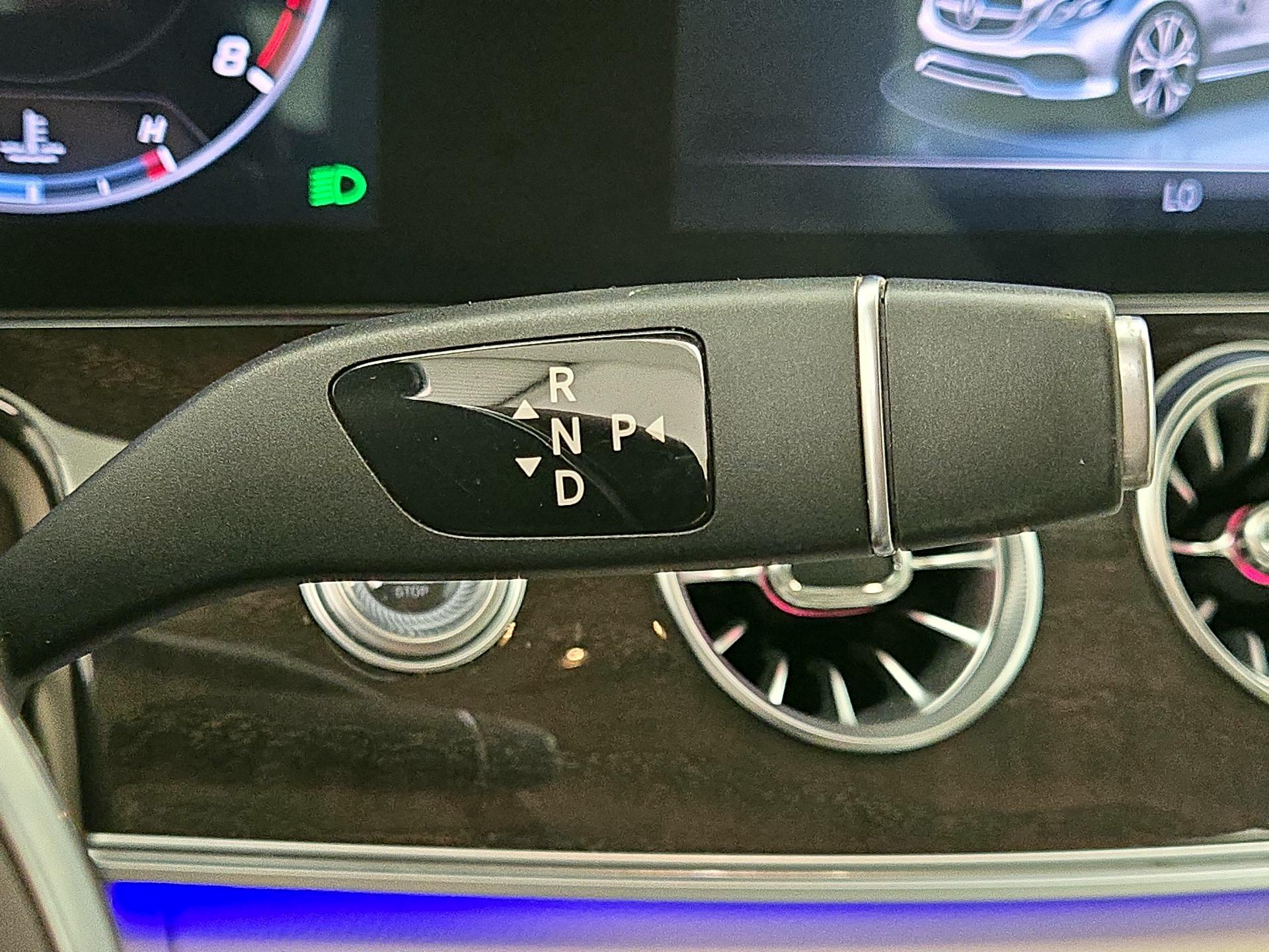 Thumbnail: 2019 Mercedes-Benz E-Class - 18