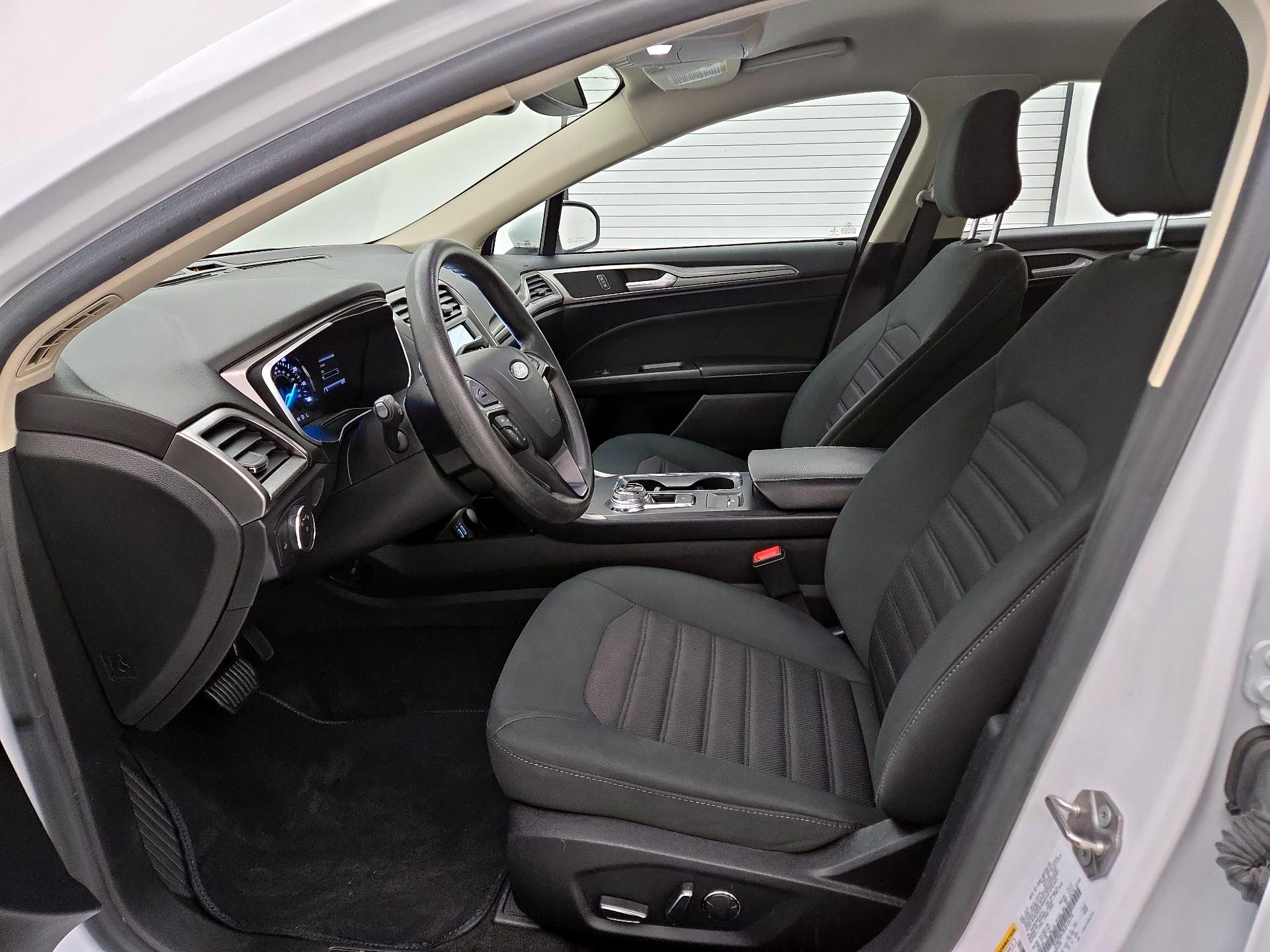 Thumbnail: 2020 Ford Fusion - 11