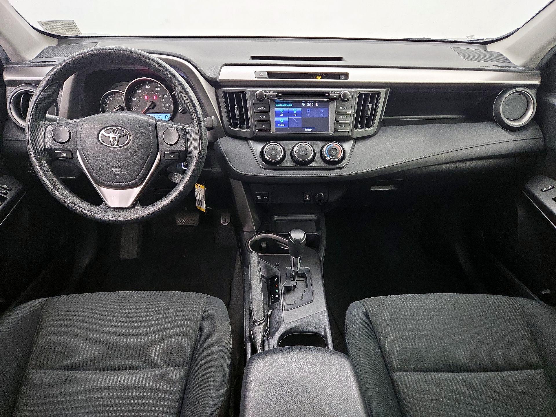 Thumbnail: 2016 Toyota RAV4 - 9