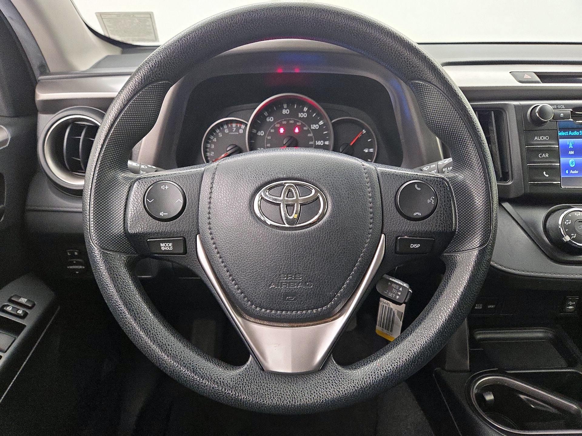 Thumbnail: 2016 Toyota RAV4 - 10