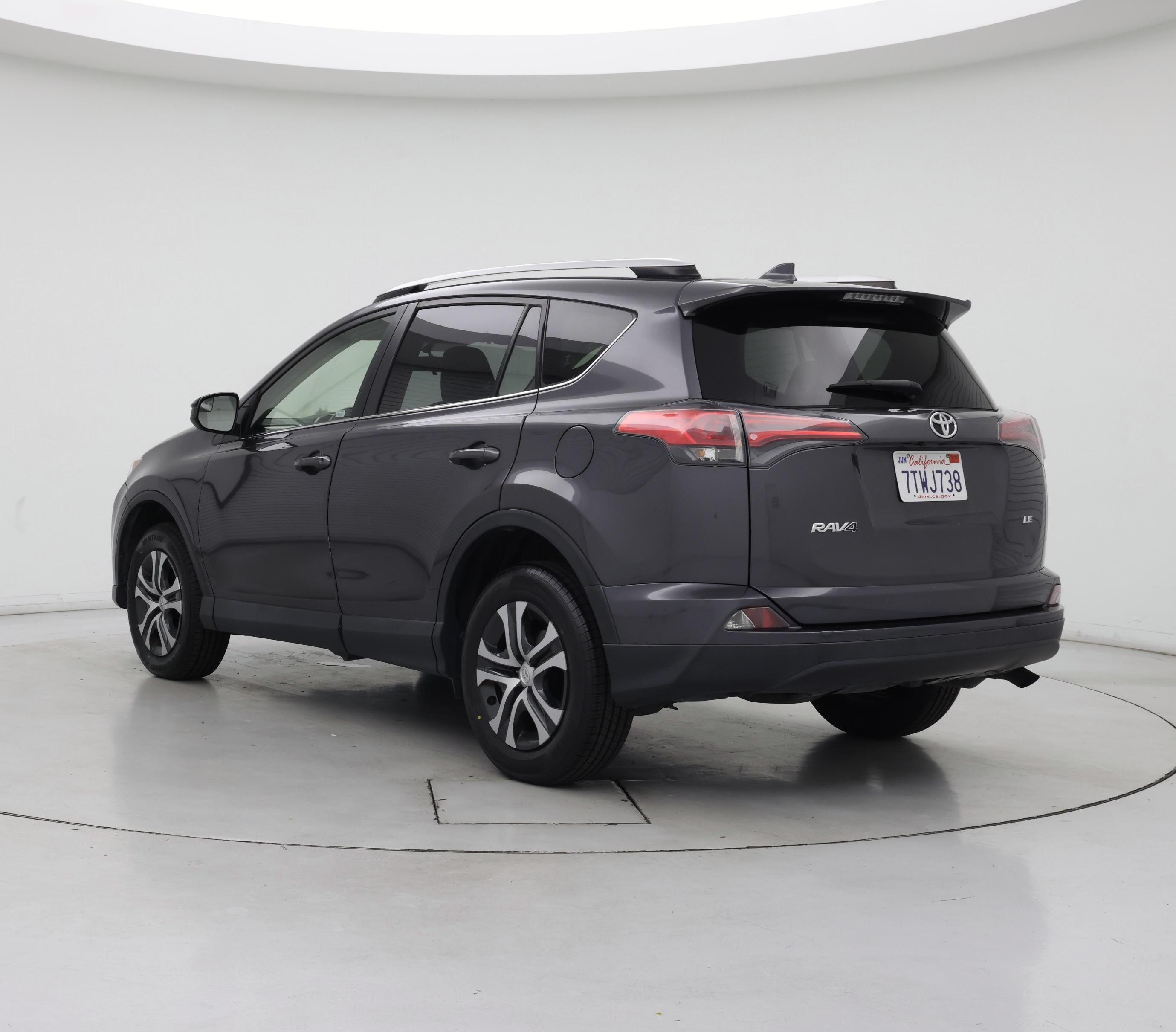 Thumbnail: 2016 Toyota RAV4 - 2