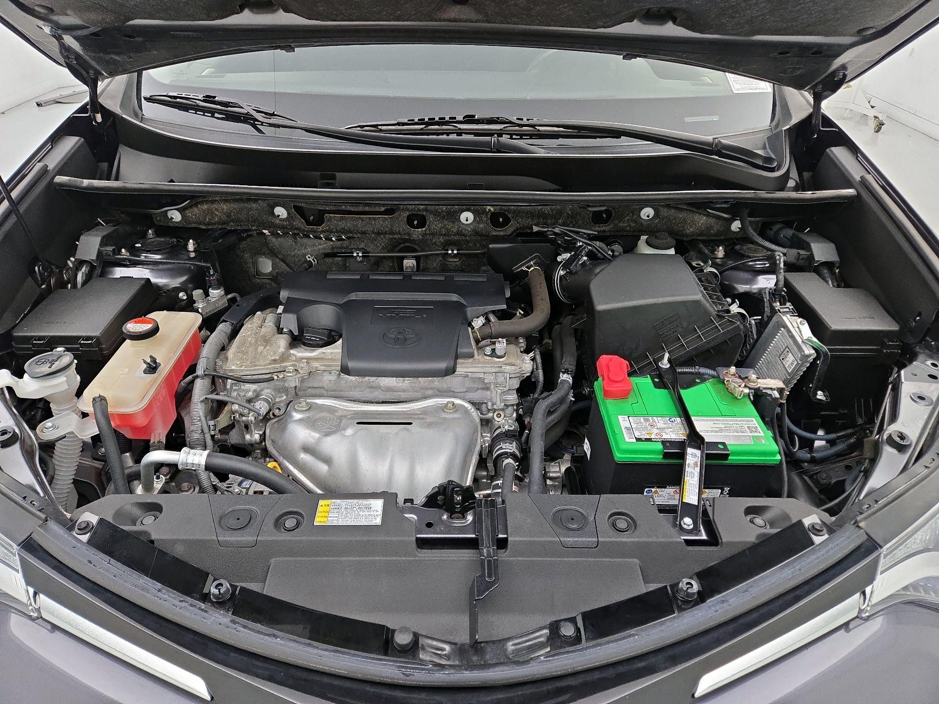 Thumbnail: 2016 Toyota RAV4 - 20