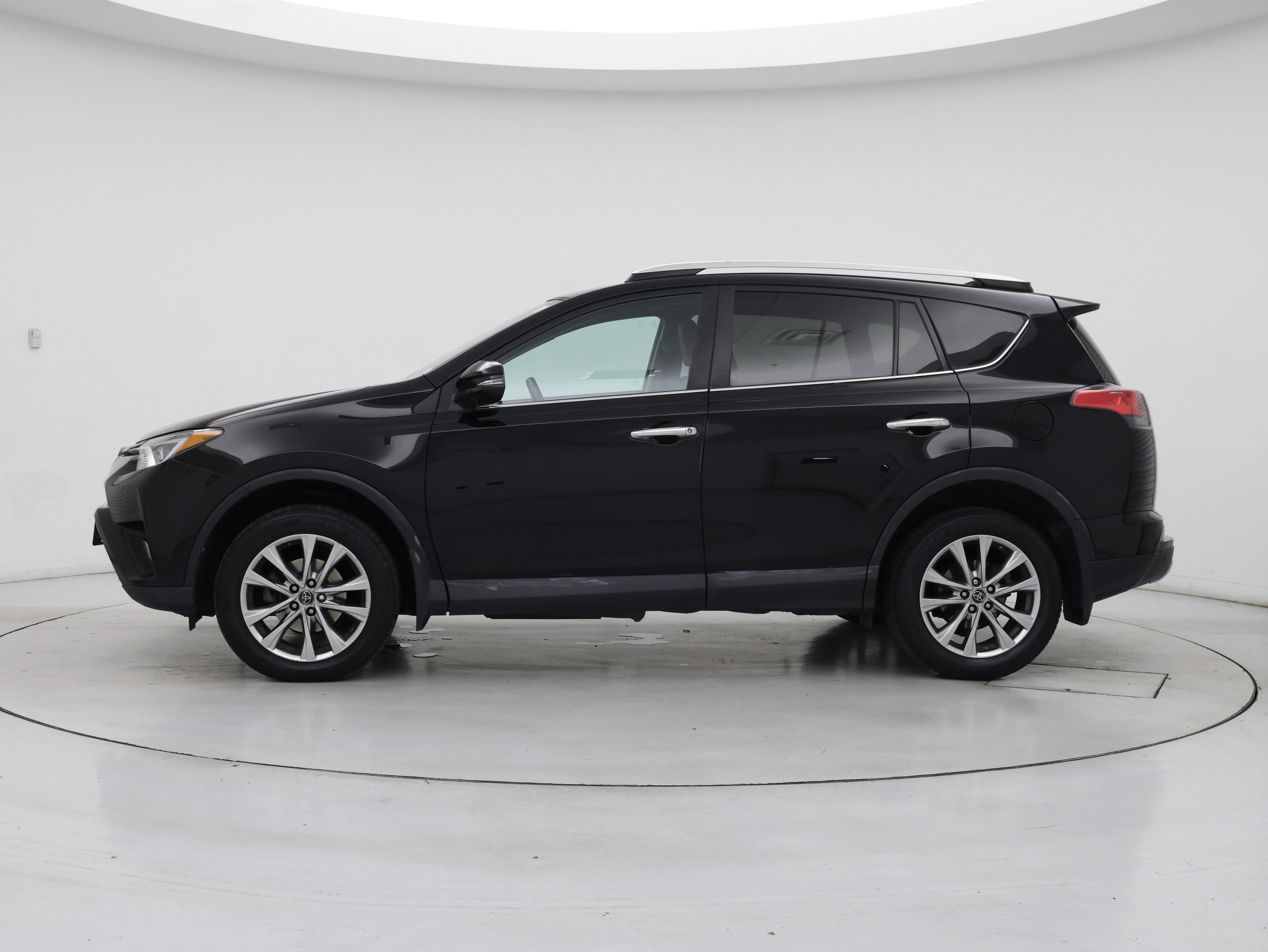 Thumbnail: 2016 Toyota RAV4 - 3